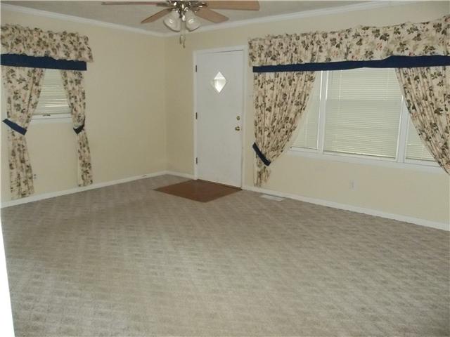 Homes for sale in Hopkinsville, KY | 135 Donna Dr, Hopkinsville, KY 42240 | MLS# 1434379