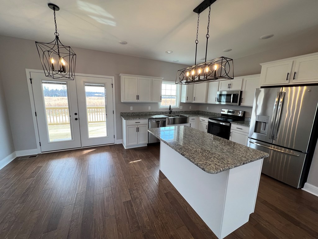 Homes for sale in Hopkinsville, KY | 207 Bedford Ct, Hopkinsville, KY 42240 | MLS# 2365902