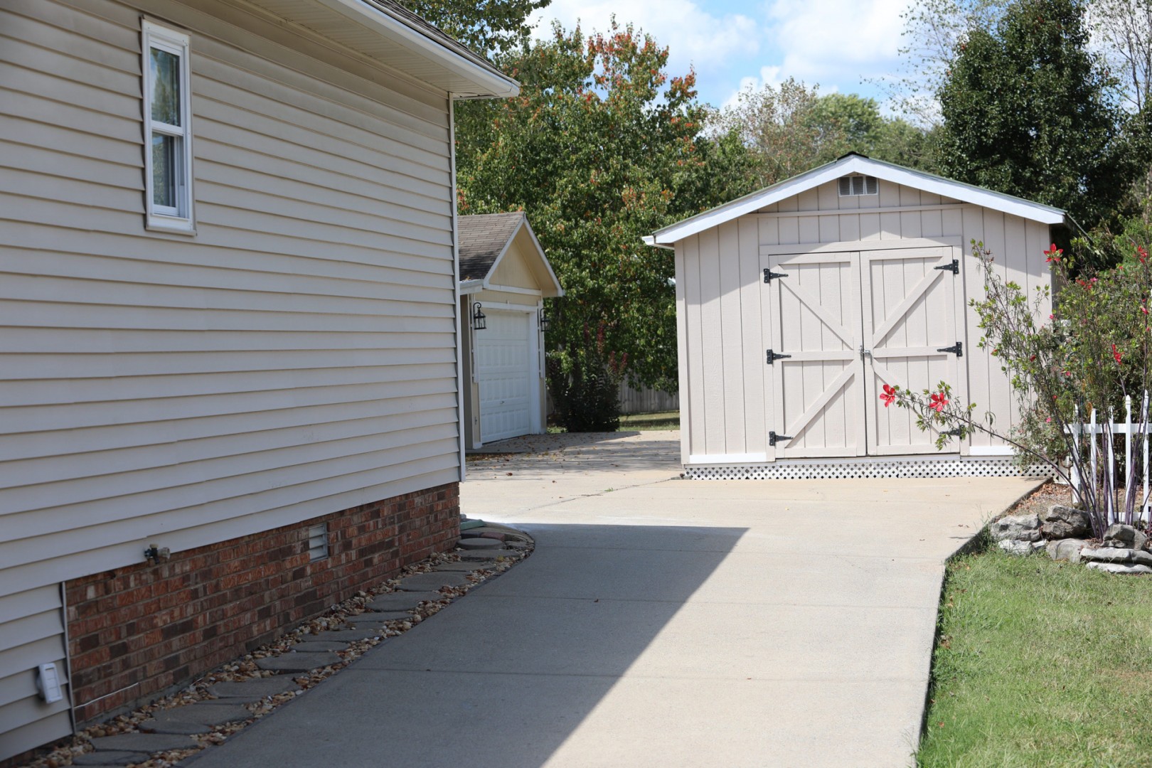 Homes for sale in Gallatin, TN | 520 Autumndale Dr, Gallatin, TN 37066 | MLS# 2437836