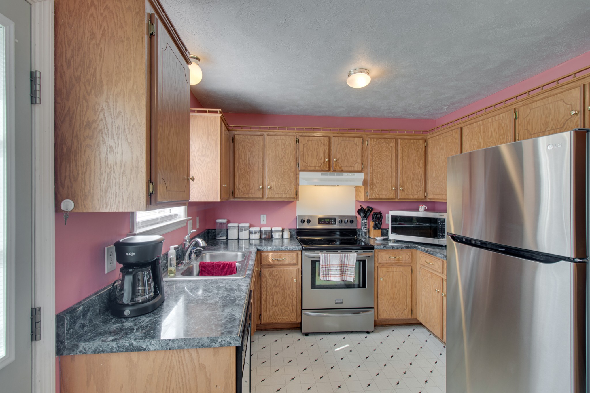 2nd image of 411 Watersedge Ln, La Vergne, TN 37086 | MLS# 2440828