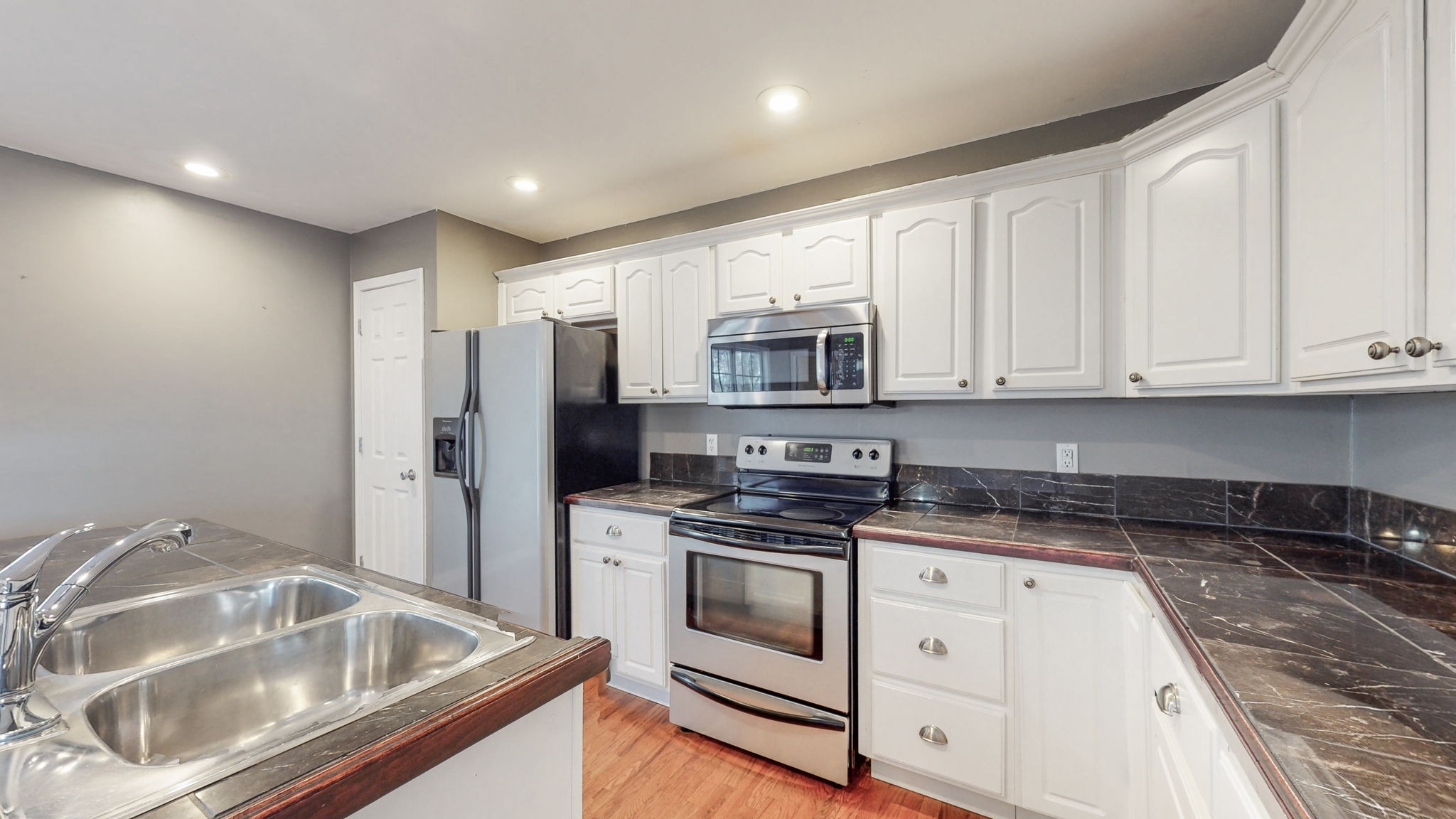 Homes for sale in Cadiz, KY | 69 Courtney Pl, Cadiz, KY 42211 | MLS# 2493771