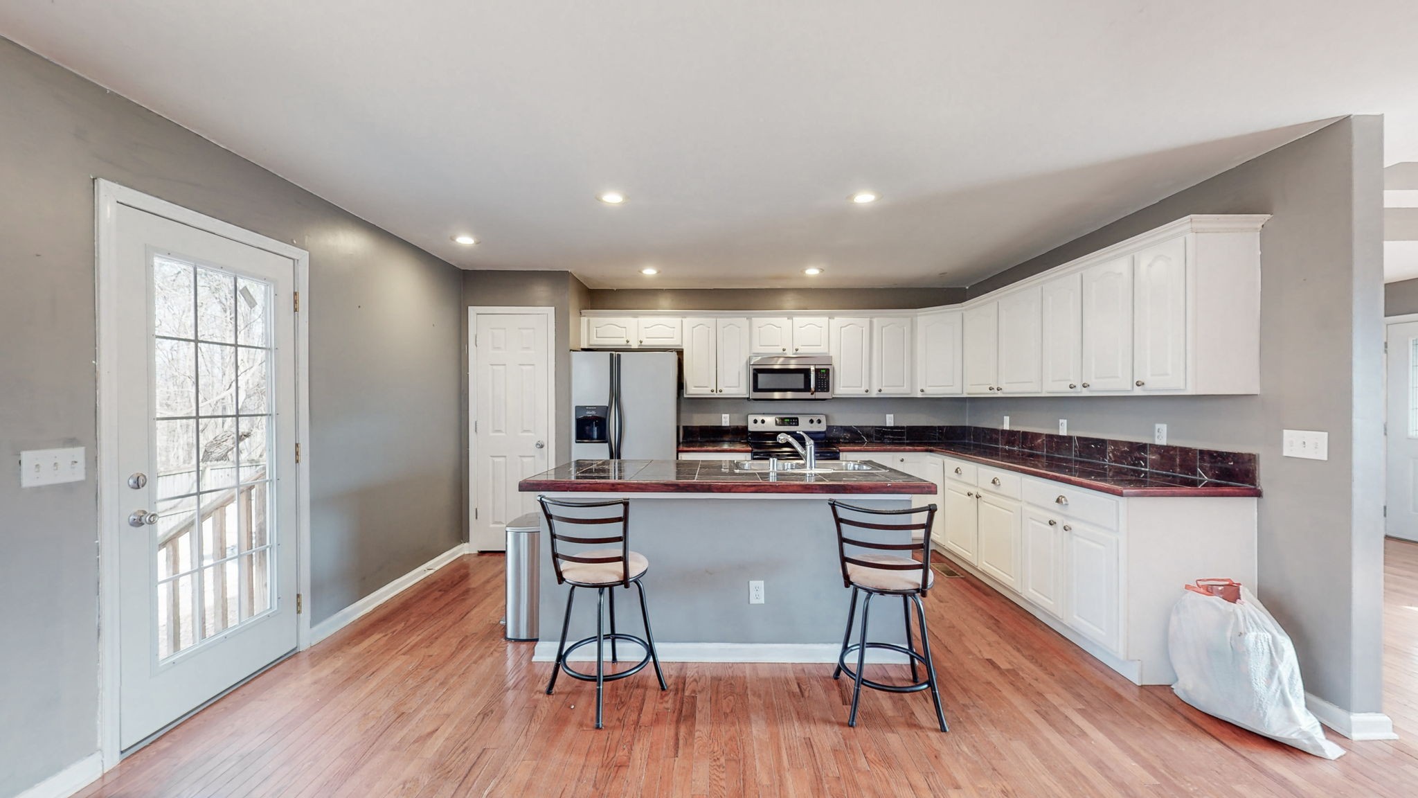 Homes for sale in Cadiz, KY | 69 Courtney Pl, Cadiz, KY 42211 | MLS# 2493771