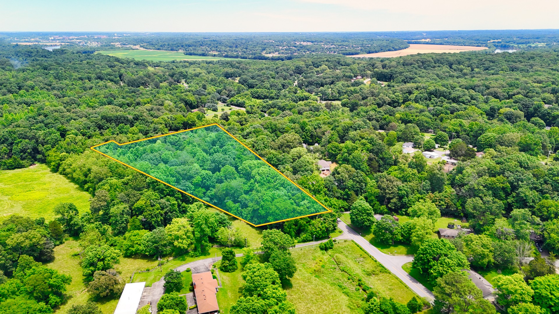 Homes for sale in Clarksville, TN | 1 Dean Rd, Clarksville, TN 37040 | MLS# 2653626