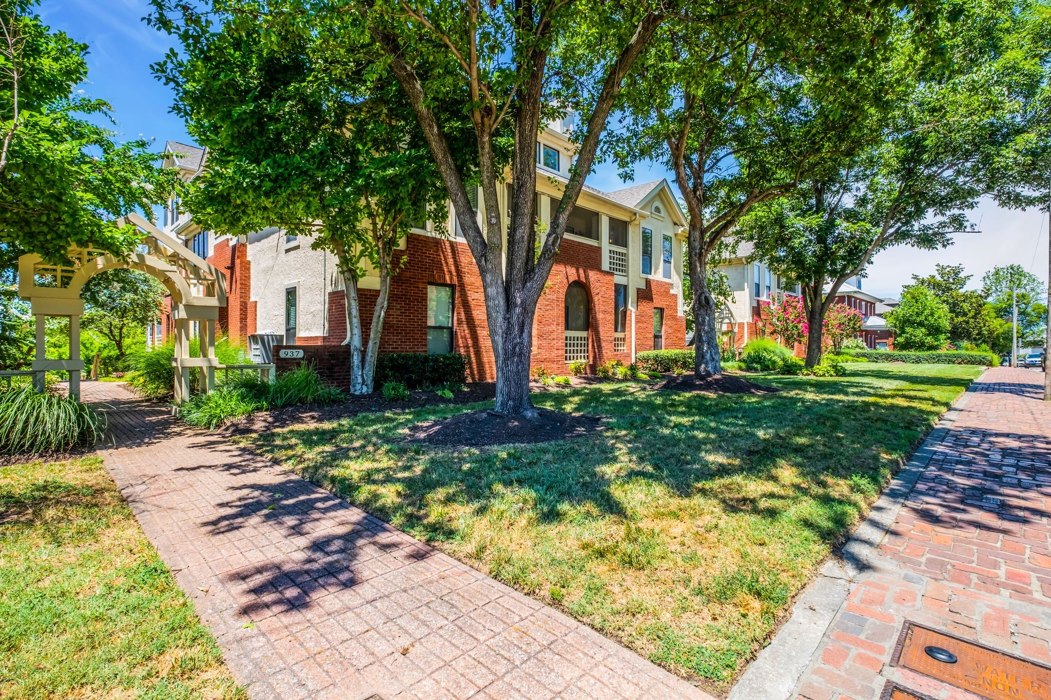 Homes for sale in Nashville, TN | 937 Russell St #8, Nashville, TN 37206 | MLS# 2676332