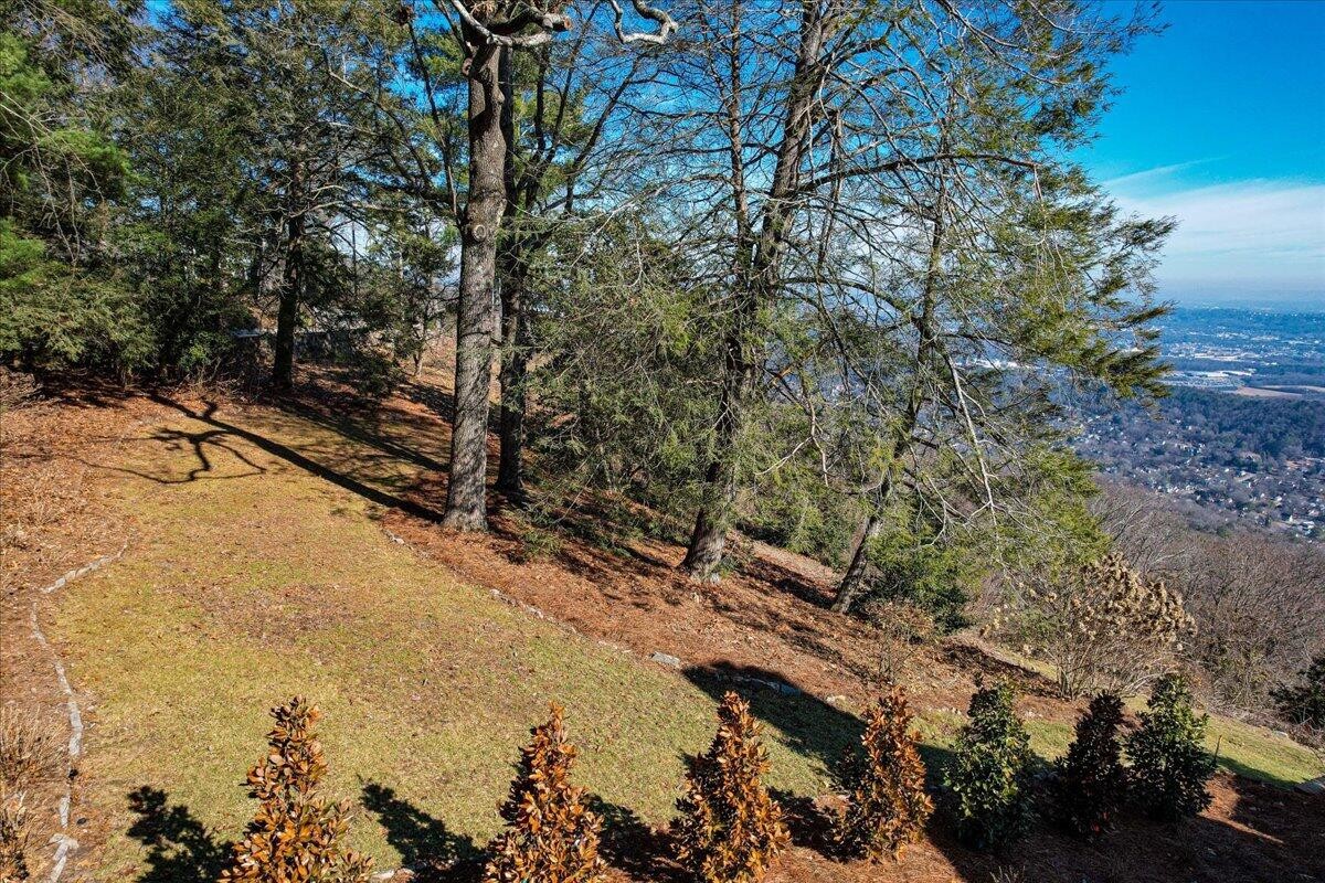 Homes for sale in Lookout Mountain, TN | 133 Fairy Trail, Lookout Mountain, TN 37350 | MLS# 2912509