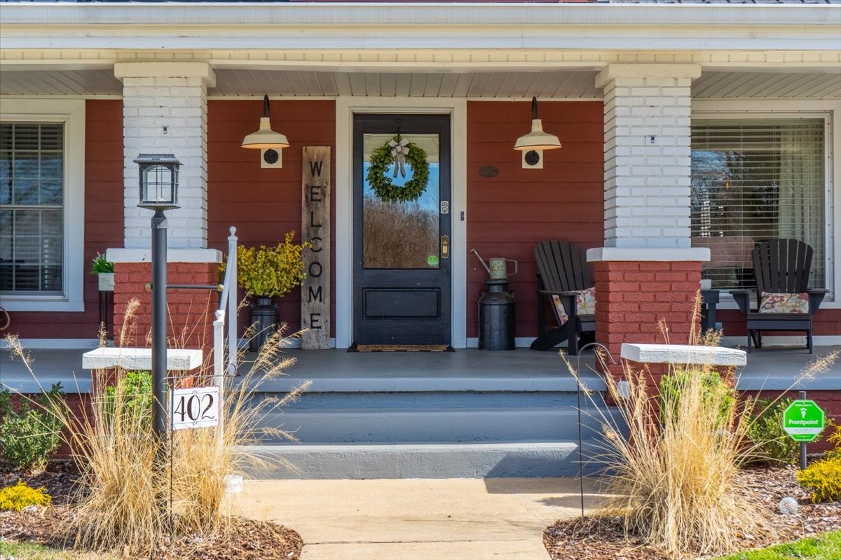 Homes for sale in Cowan, TN | 402 Montgomery St, Cowan, TN 37318 | MLS# 2799711