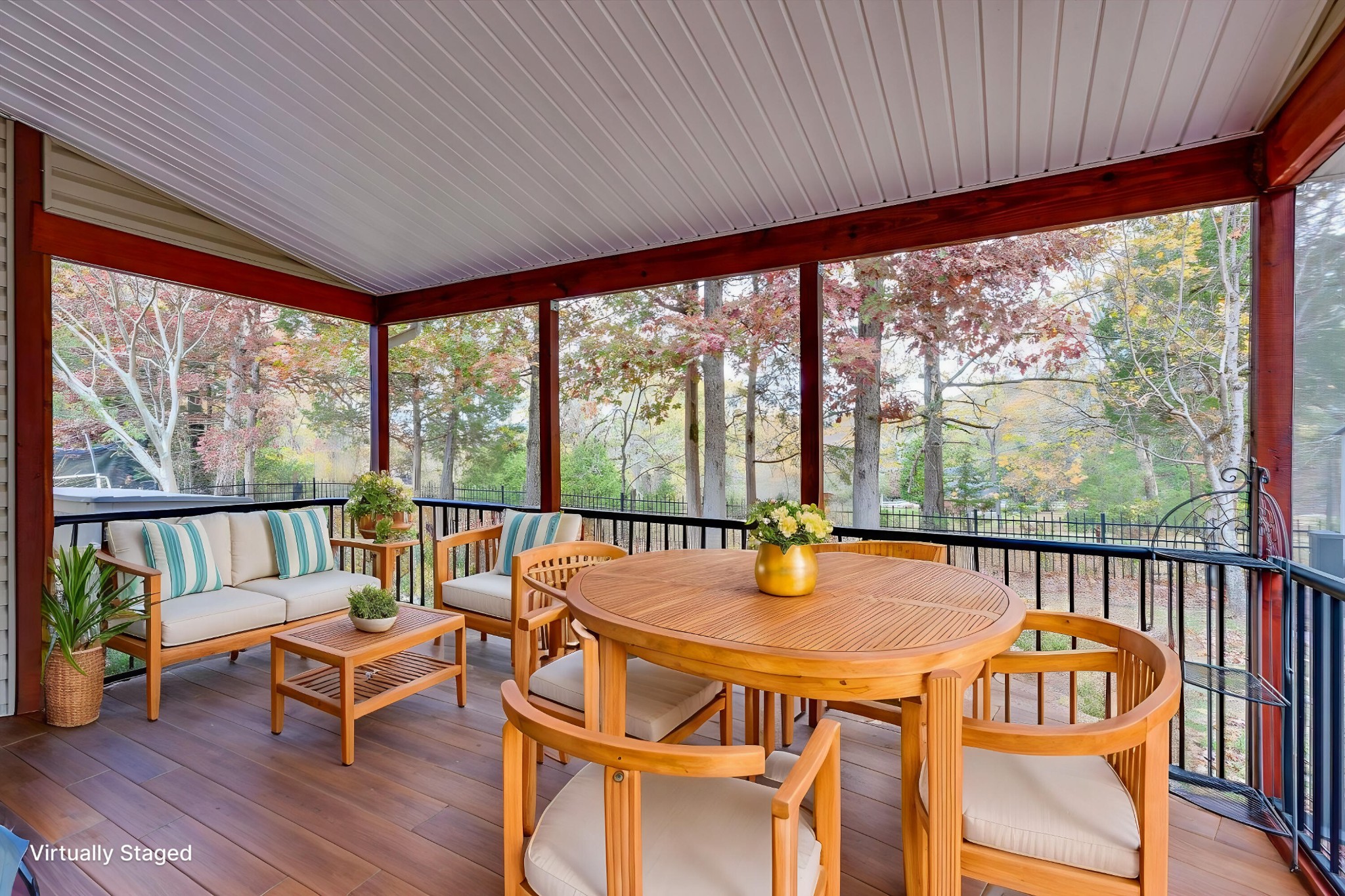 Homes for sale in Ooltewah, TN | 7087 Neville Dr, Ooltewah, TN 37363 | MLS# 2804786