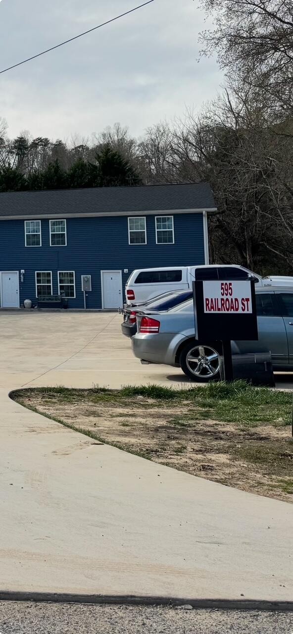 Homes for sale in Dayton, TN | 595 Railroad Street, Dayton, TN 37321 | MLS# 2806647