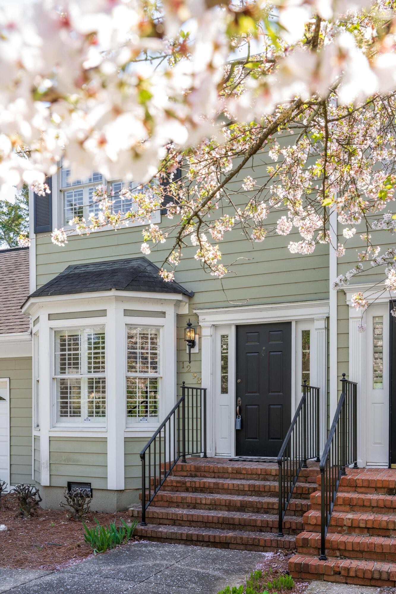 Homes for sale in Chattanooga, TN | 1298 Heritage Landing Dr, Chattanooga, TN 37405 | MLS# 3051038