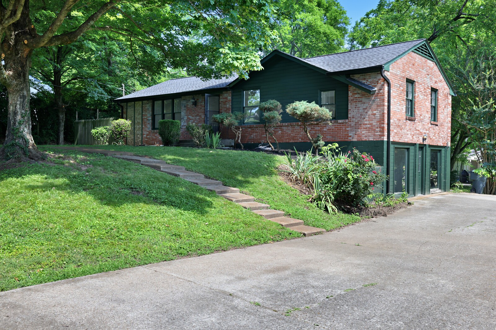 Homes for sale in Nashville, TN | 370 Blackman Rd, Nashville, TN 37211 | MLS# 2897338