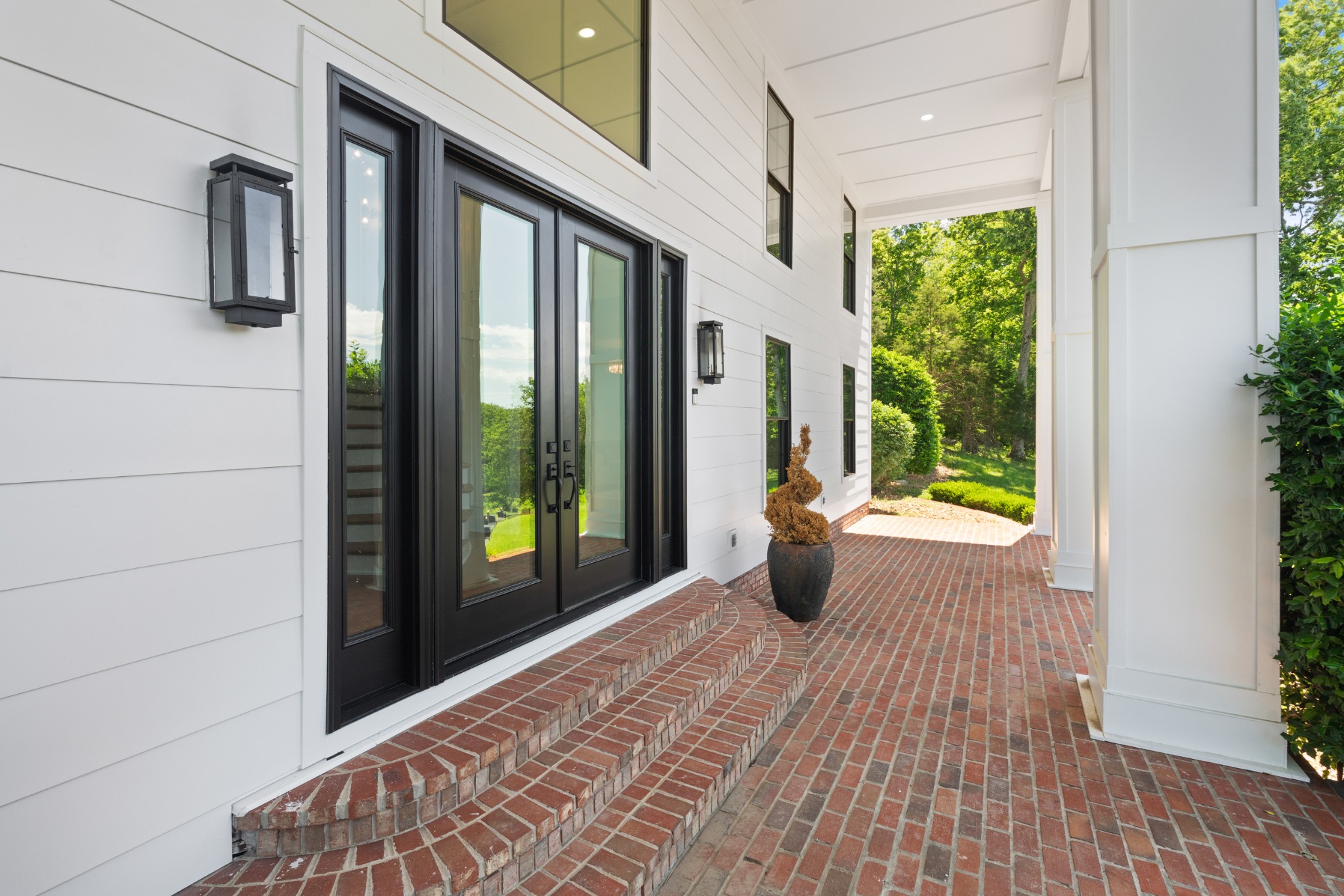 Homes for sale in Goodlettsville, TN | 112 Lakeside Dr, Goodlettsville, TN 37072 | MLS# 2886419