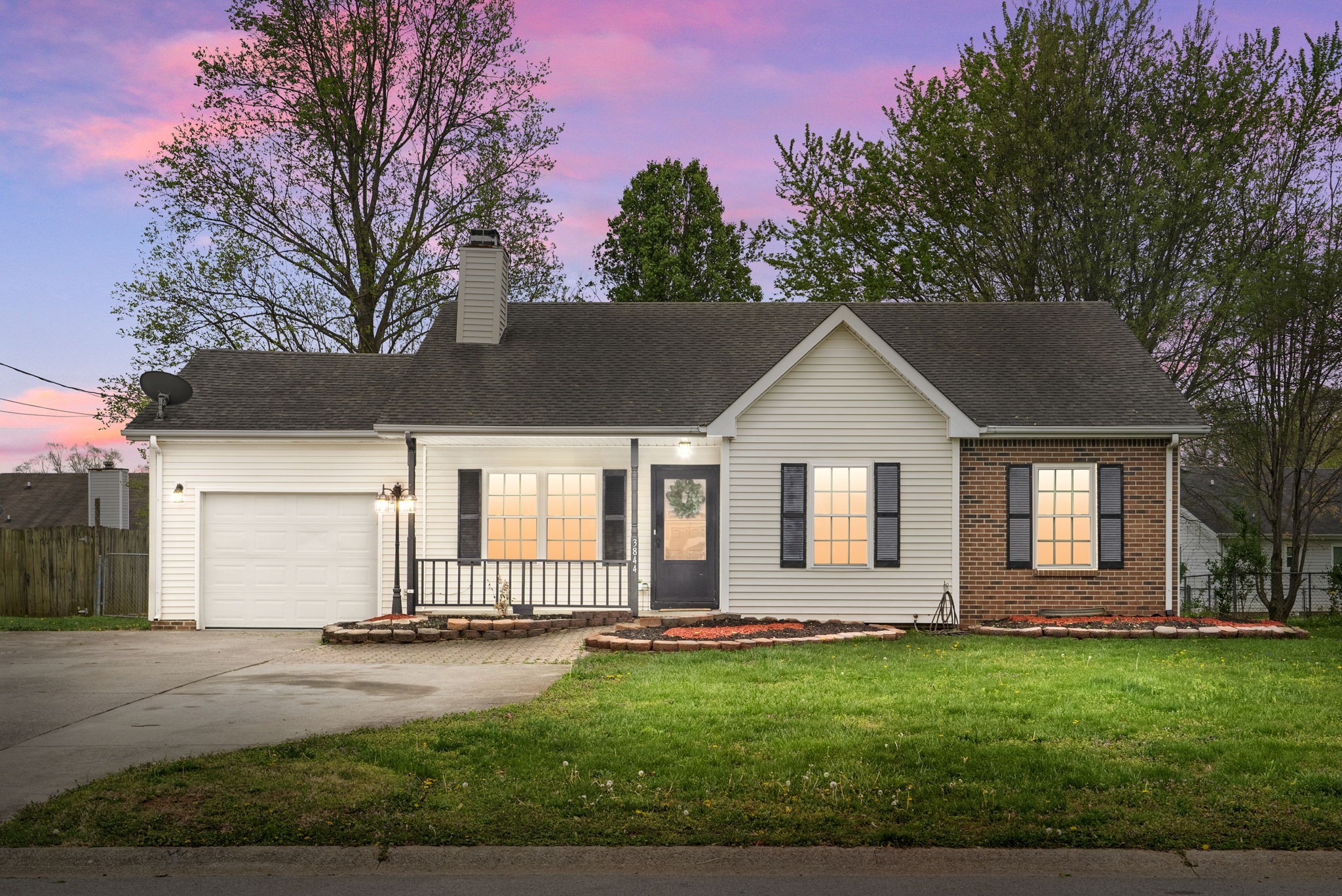 Homes for sale in Clarksville, TN | 3844 Marla Cir, Clarksville, TN 37042 | MLS# 2823109