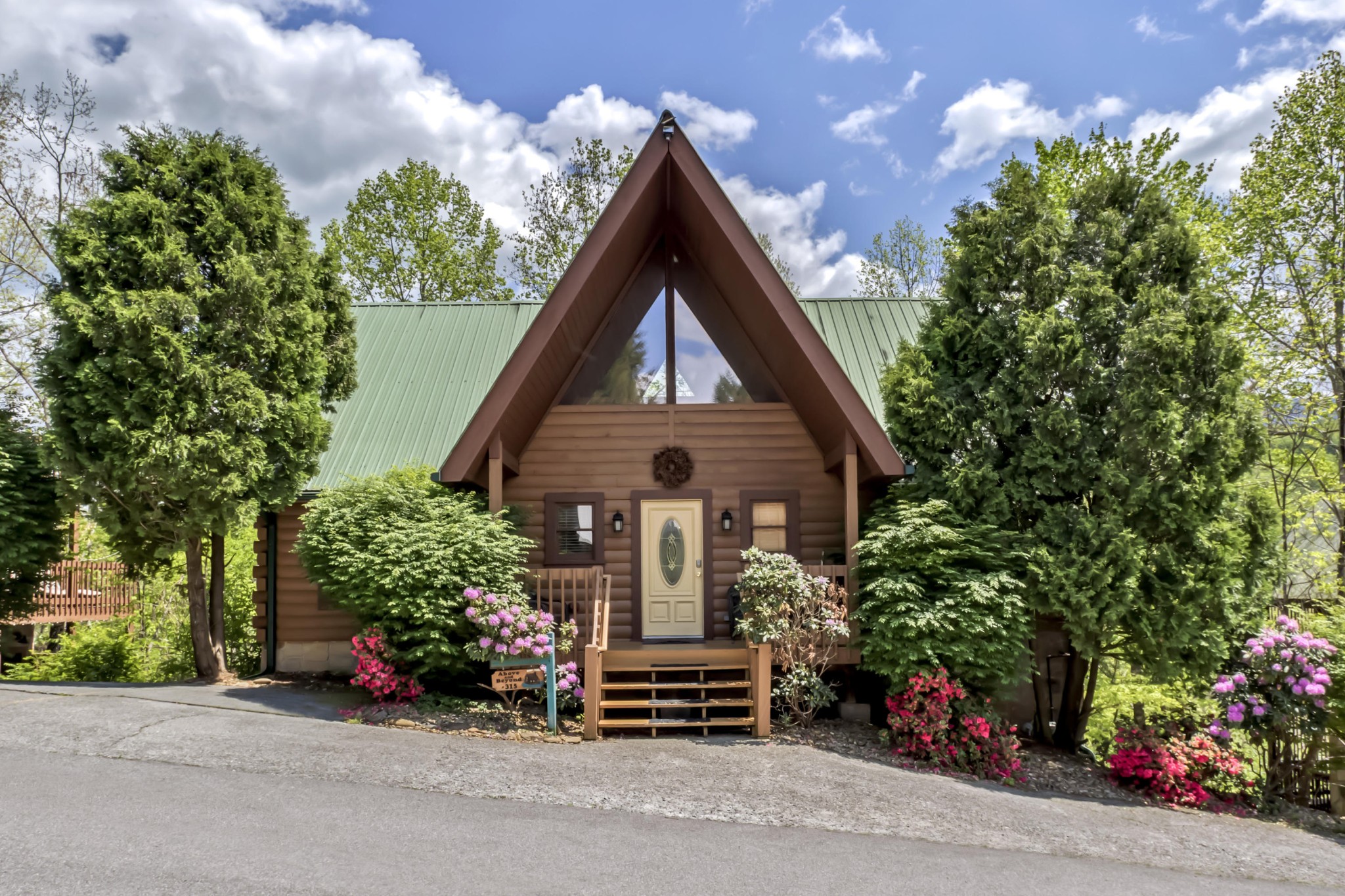 Homes for sale in Gatlinburg, TN | 315 Brown Wren Way, Gatlinburg, TN 37738 | MLS# 3106071