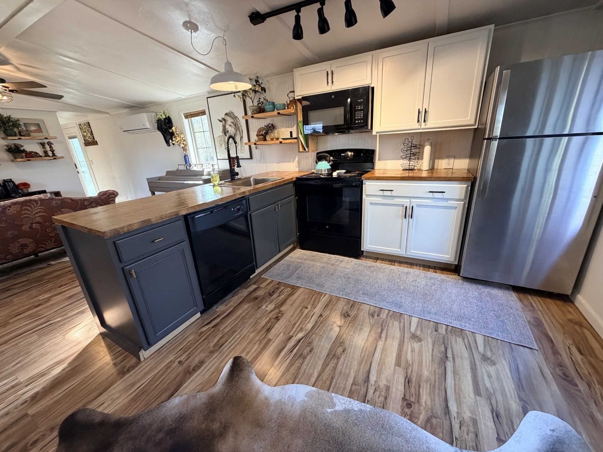 Homes for sale in Lobelville, TN | 351 River Dr, Lobelville, TN 37097 | MLS# 2871622