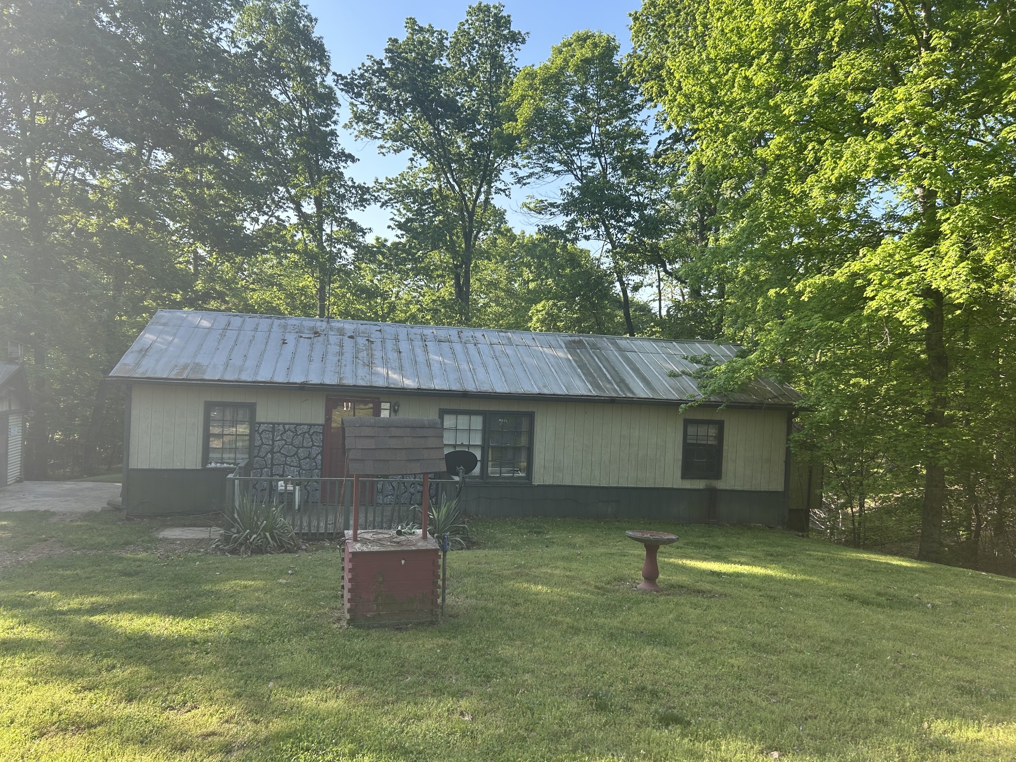 Homes for sale in Vanleer, TN | 1445 Collins Rd, Vanleer, TN 37181 | MLS# 2883380