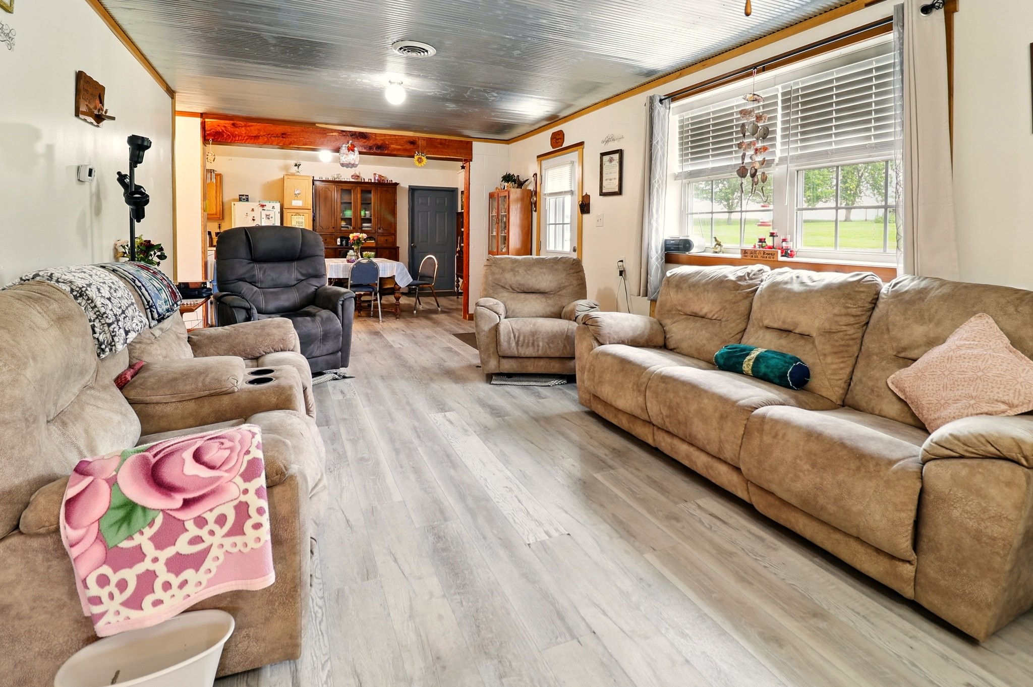 Homes for sale in Belvidere, TN | 1142 Maxwell Rd, Belvidere, TN 37306 | MLS# 2883487