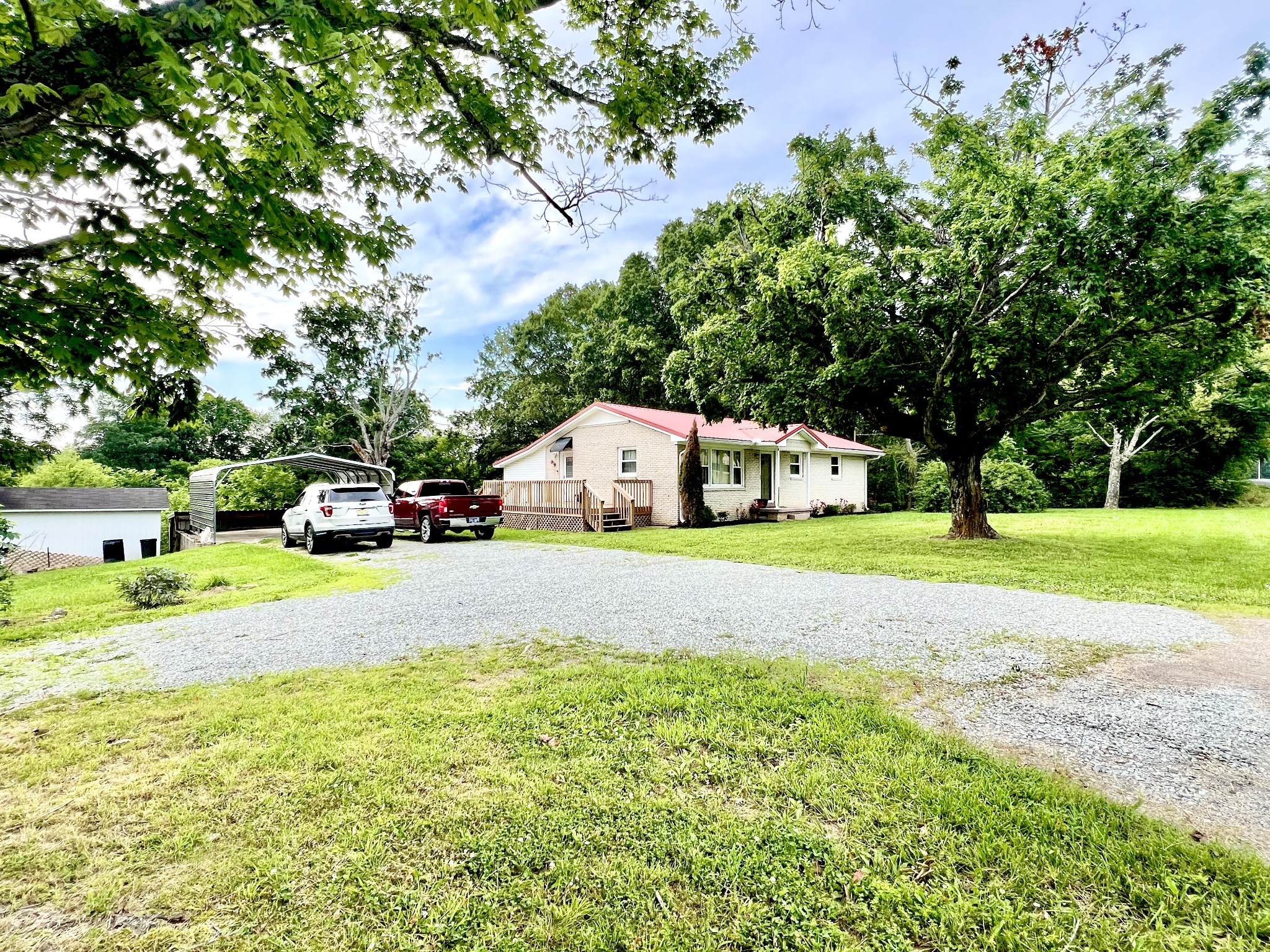 Homes for sale in Summertown, TN | 101 N Old Military Rd, Summertown, TN 38483 | MLS# 2914750