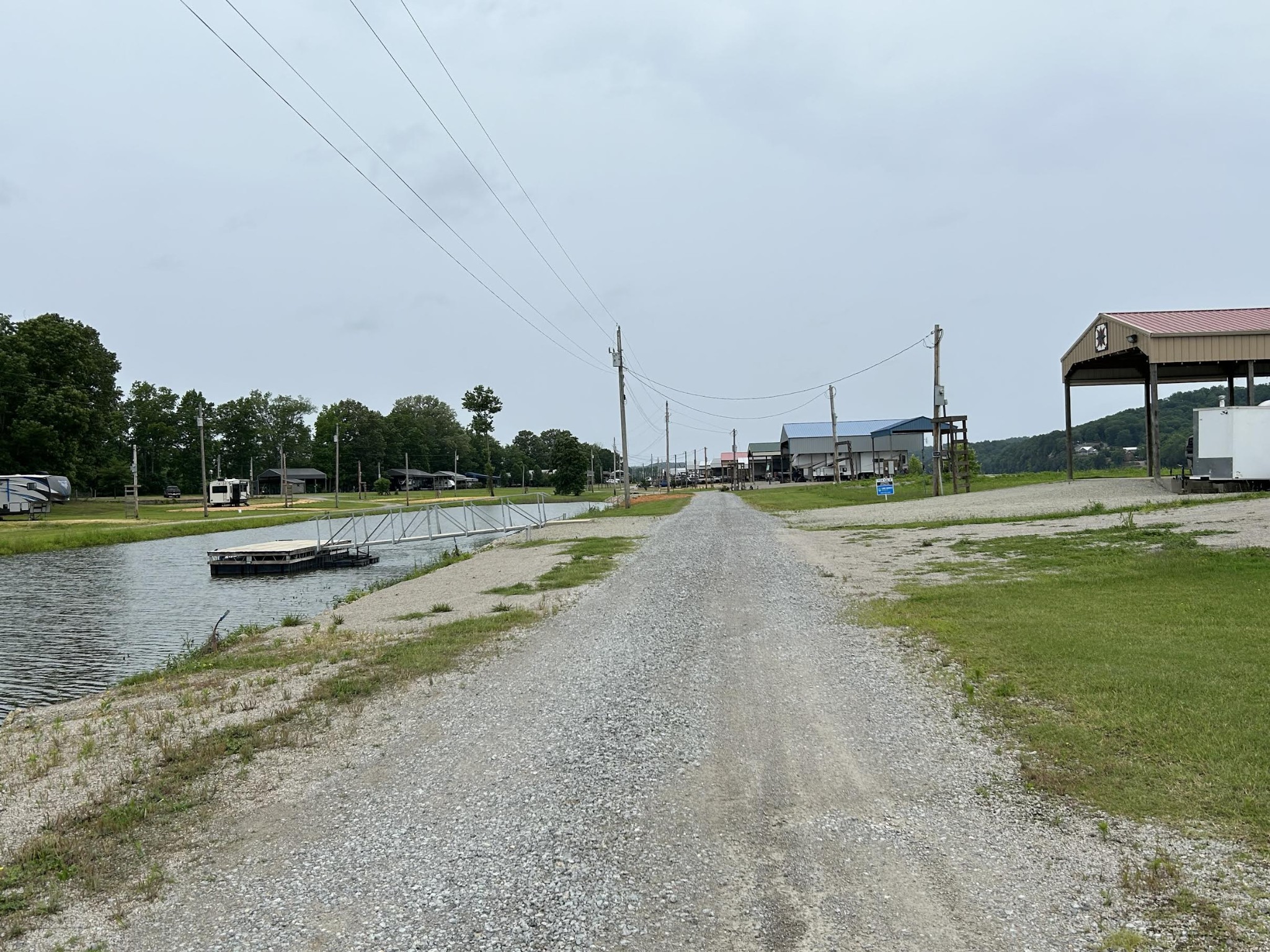 8th image of 1159 River Front Dr, Clifton, TN 38425 | MLS# 2915444