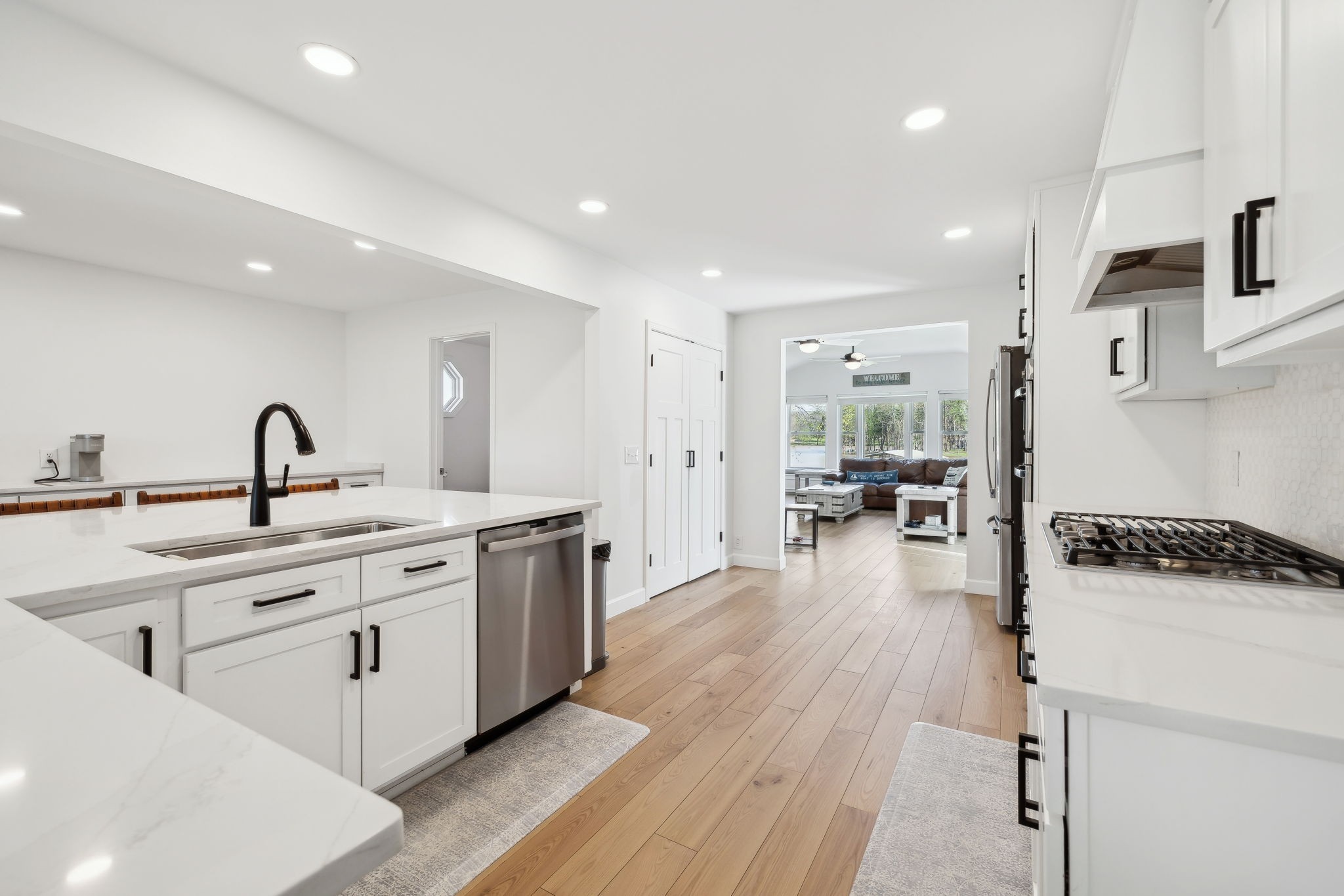 Homes for sale in Gallatin, TN | 1048 Edgewater Cir, Gallatin, TN 37066 | MLS# 2921825