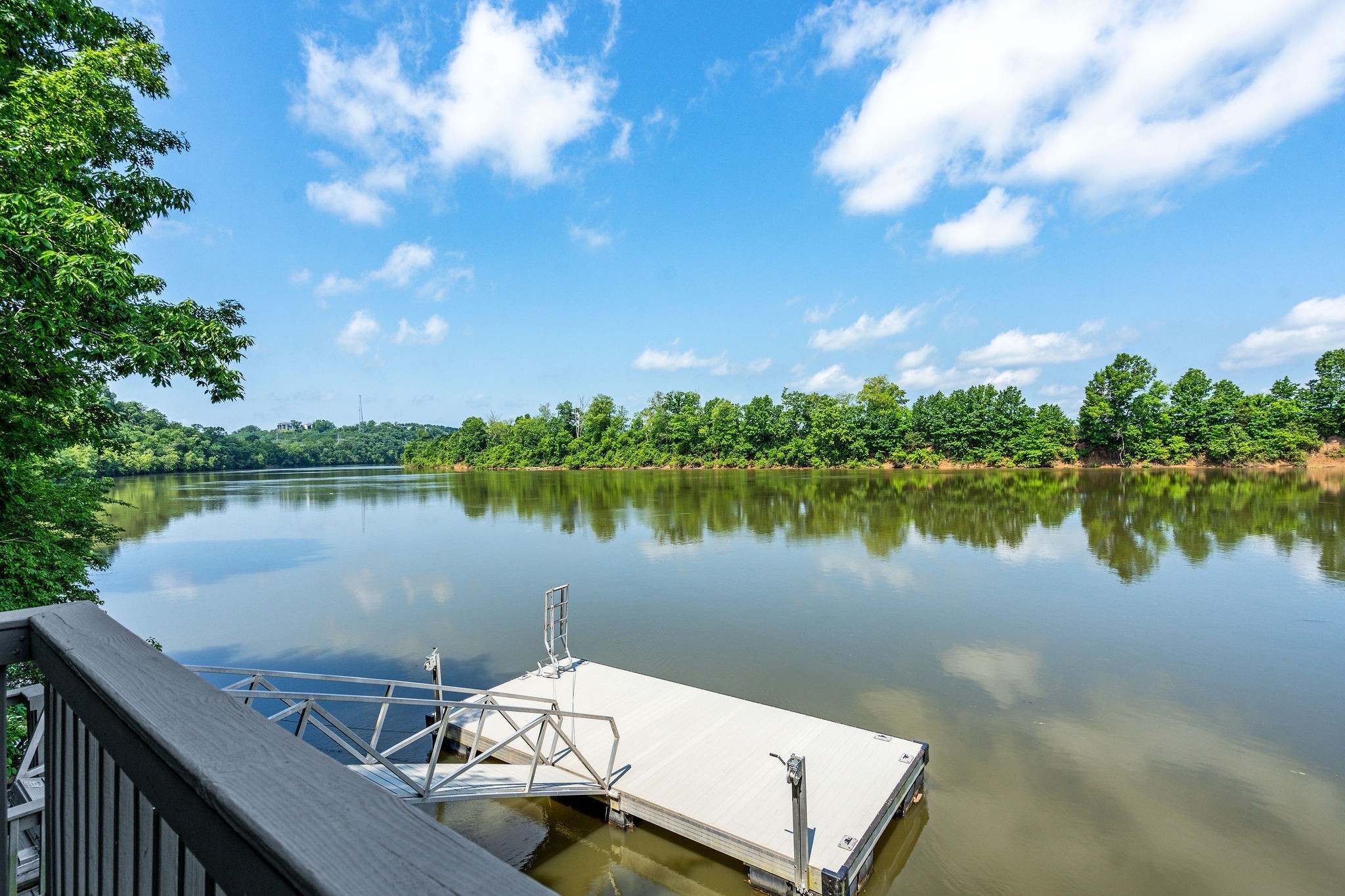 Homes for sale in Nashville, TN | 6668 S Upton Ct, Nashville, TN 37209 | MLS# 2921867