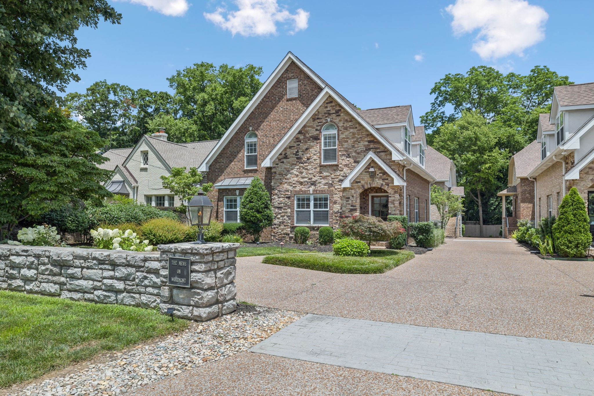 Homes for sale in Nashville, TN | 172A Woodmont Blvd, Nashville, TN 37205 | MLS# 2929900