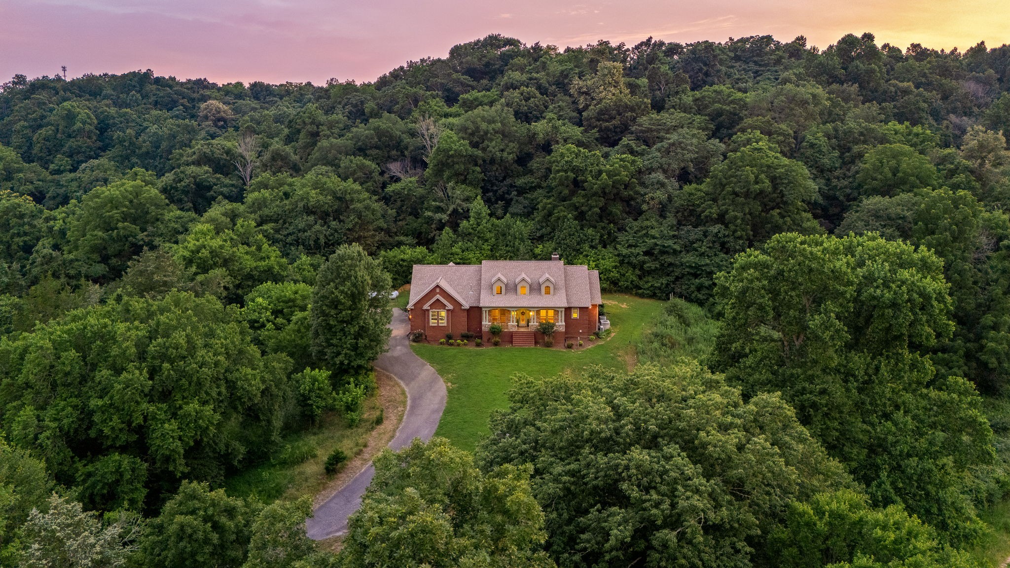 Homes for sale in Fayetteville, TN | 147 Giles Hollow Rd, Fayetteville, TN 37334 | MLS# 2924891