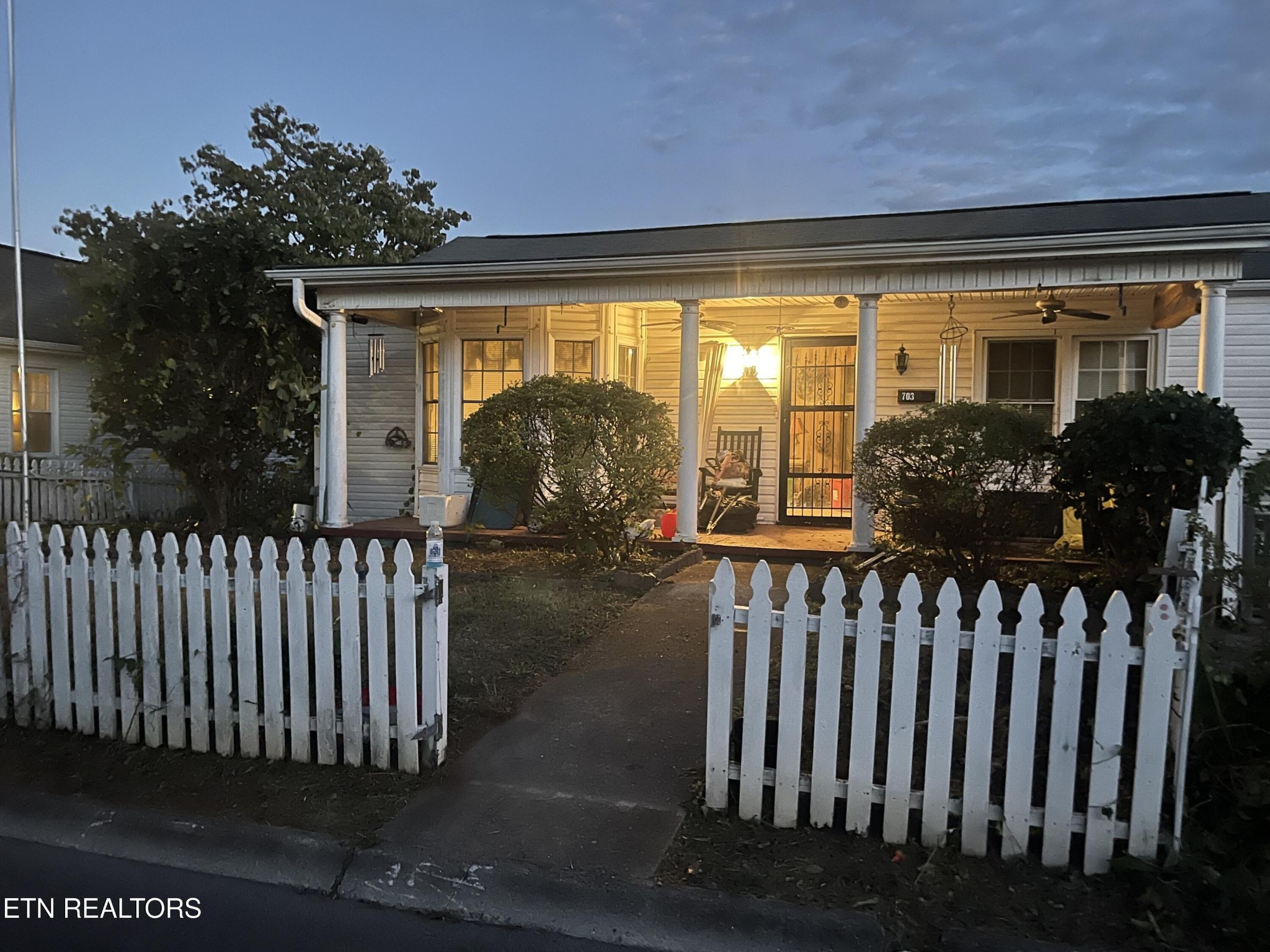 Homes for sale in Loudon, TN | 703 Church St, Loudon, TN 37774 | MLS# 2923449