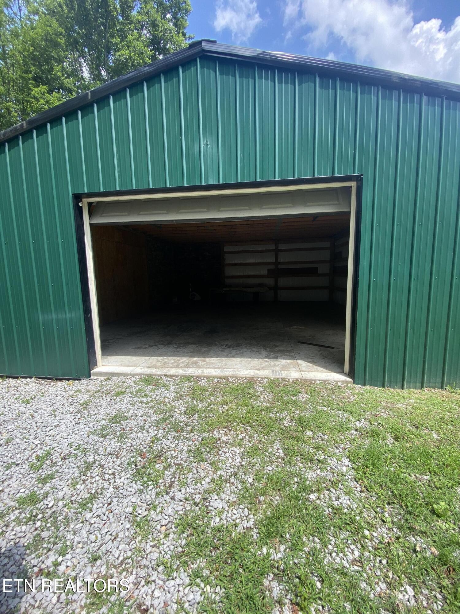 Homes for sale in Rockwood, TN | 1907 Daysville Rd, Rockwood, TN 37854 | MLS# 3014224