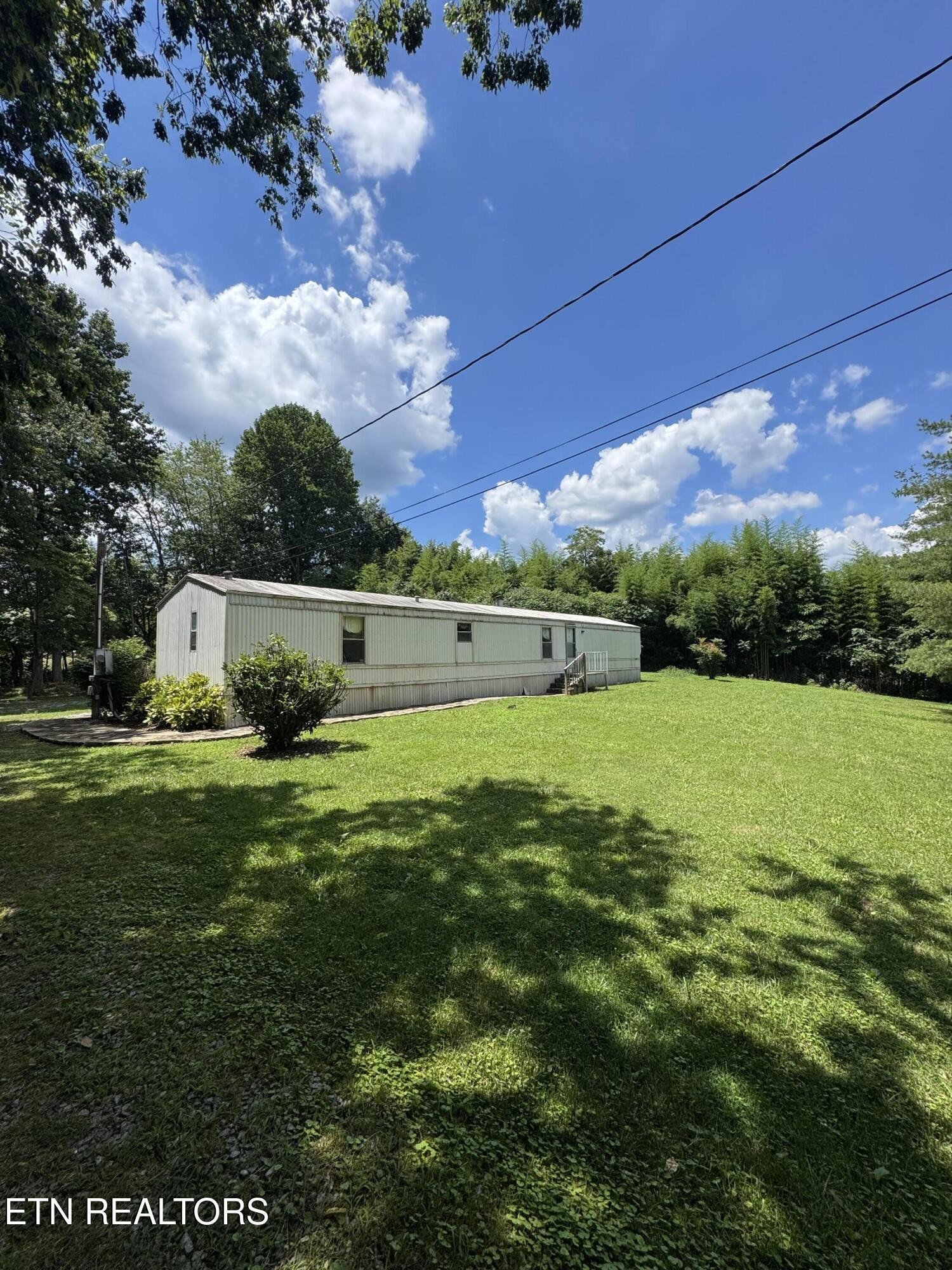 Homes for sale in Rockwood, TN | 1907 Daysville Rd, Rockwood, TN 37854 | MLS# 3014224