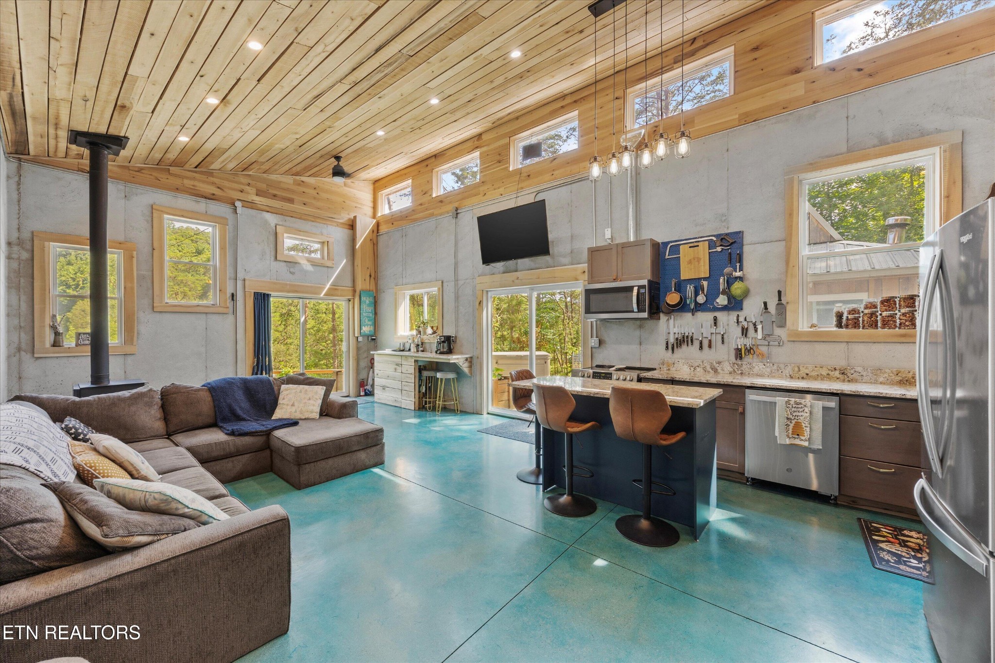 Homes for sale in Luttrell, TN | 233 Hwy 370, Luttrell, TN 37779 | MLS# 2976528