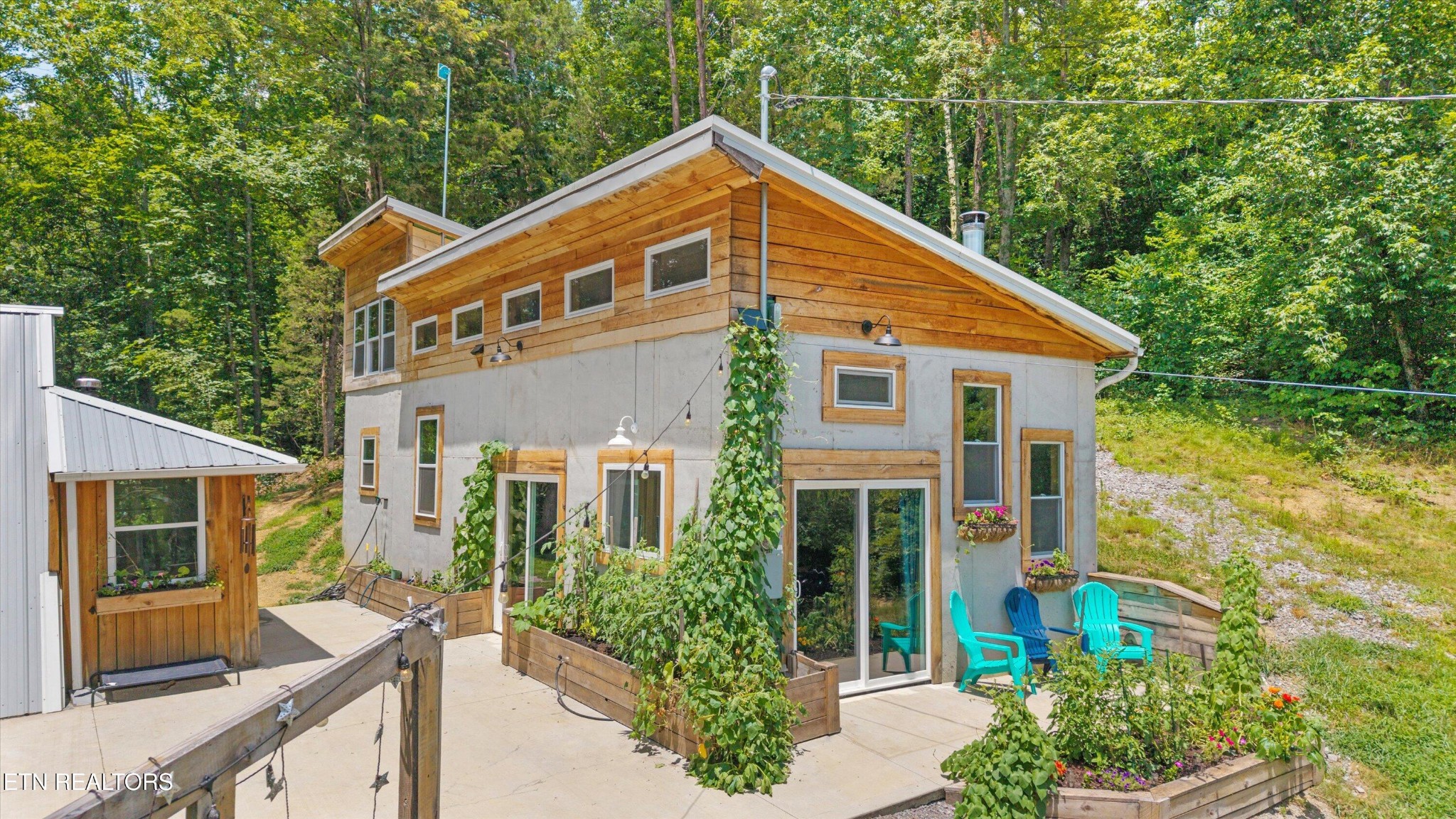 Homes for sale in Luttrell, TN | 233 Hwy 370, Luttrell, TN 37779 | MLS# 2976528