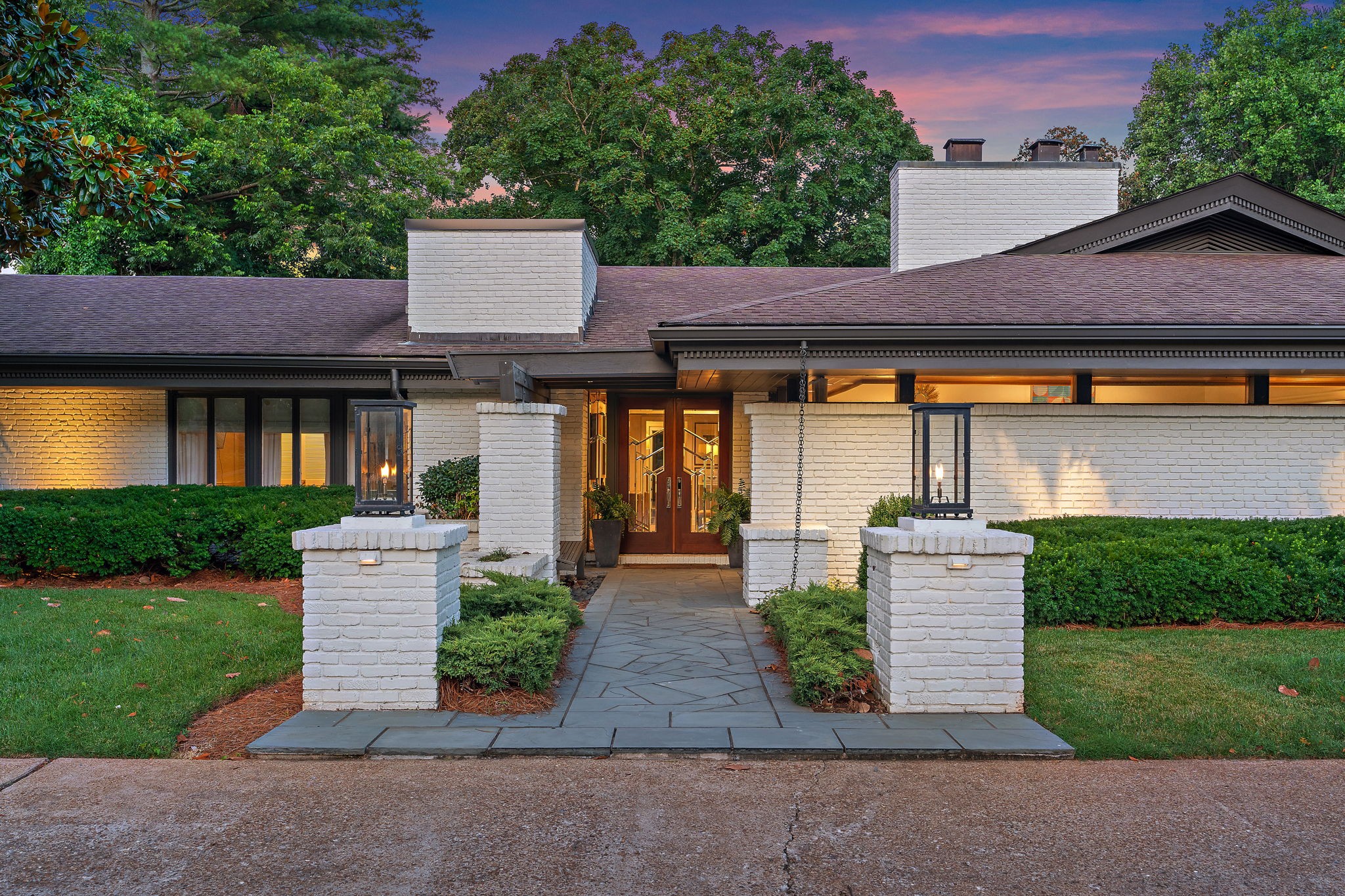 Homes for sale in Nashville, TN | 5943 Sedberry Rd, Nashville, TN 37205 | MLS# 2937079