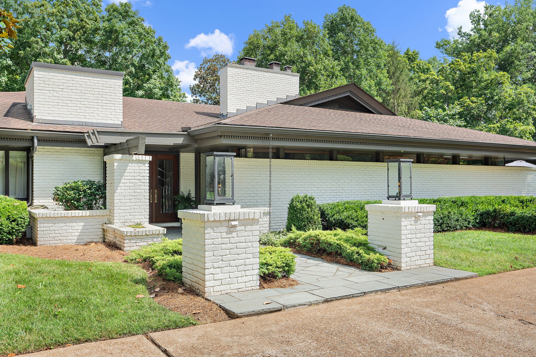 Homes for sale in Nashville, TN | 5943 Sedberry Rd, Nashville, TN 37205 | MLS# 2937079