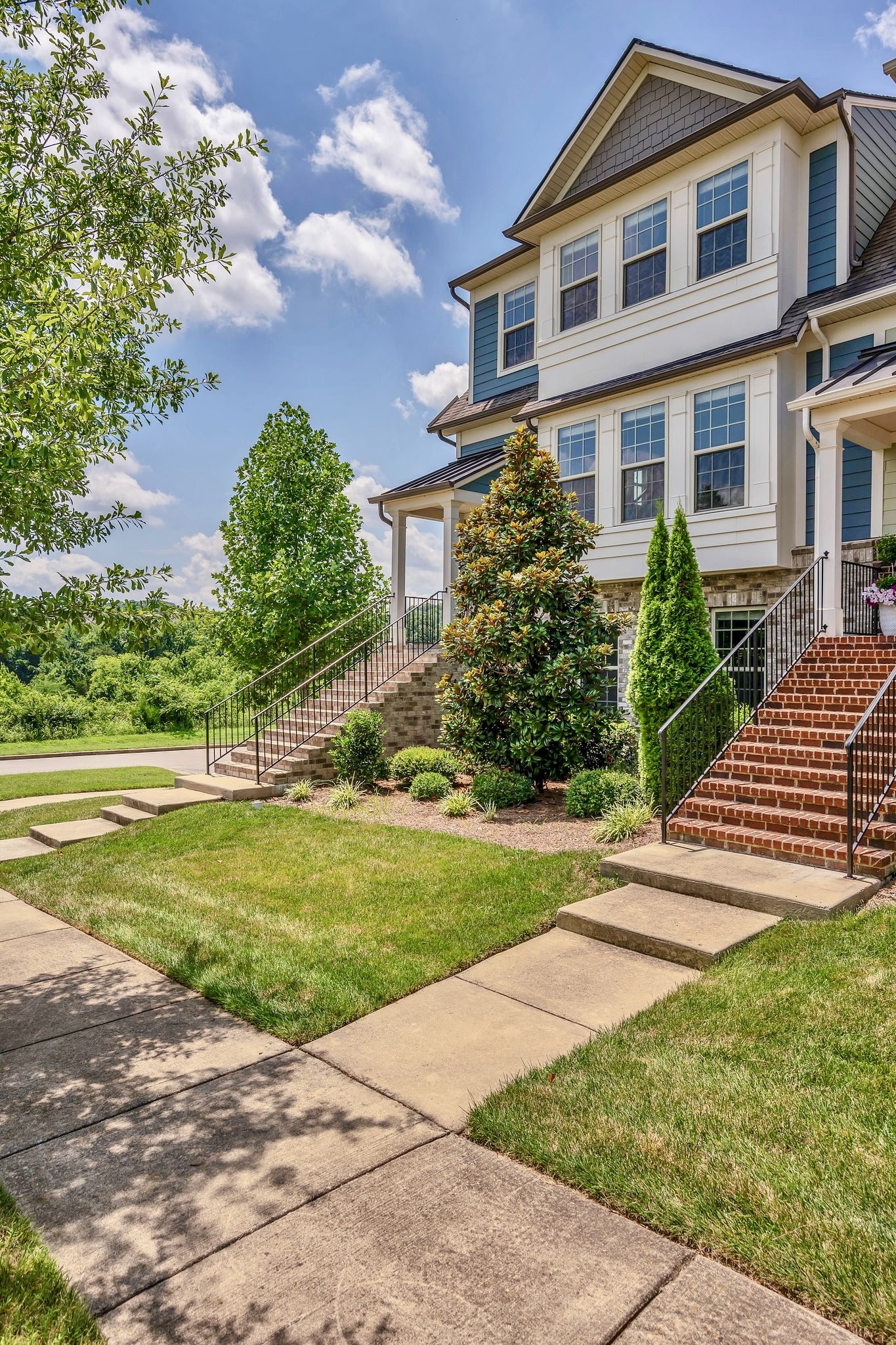 Homes for sale in Brentwood, TN | 9549 Dresden Sq, Brentwood, TN 37027 | MLS# 2938892