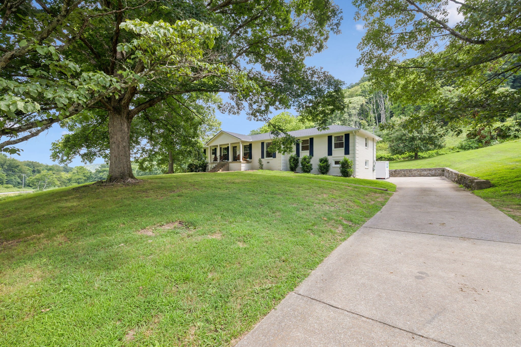 Homes for sale in Franklin, TN | 2354 N Berrys Chapel Rd, Franklin, TN 37069 | MLS# 2945905