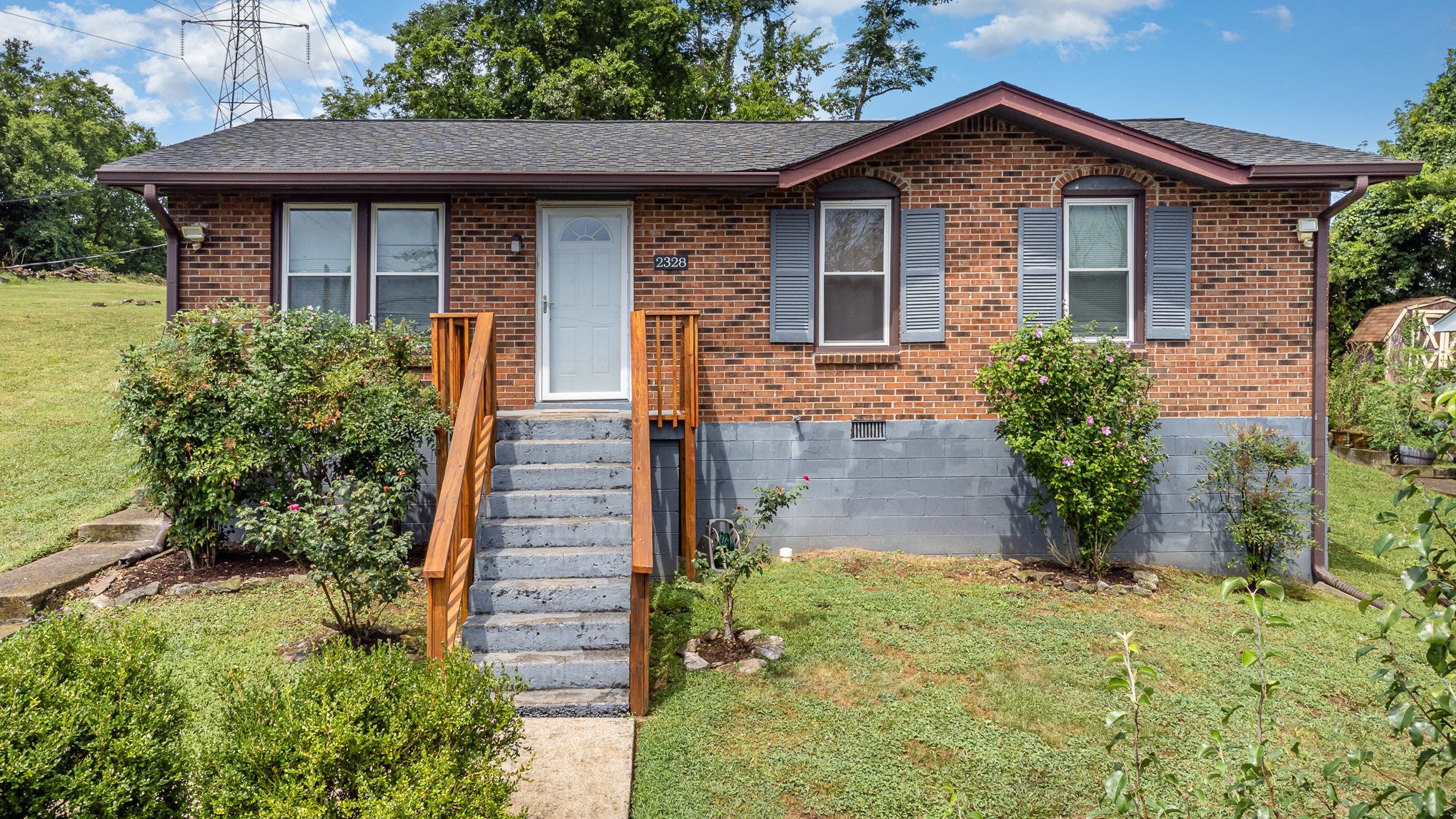 Homes for sale in Nashville, TN | 2328 Woodridge Dr, Nashville, TN 37207 | MLS# 2943485
