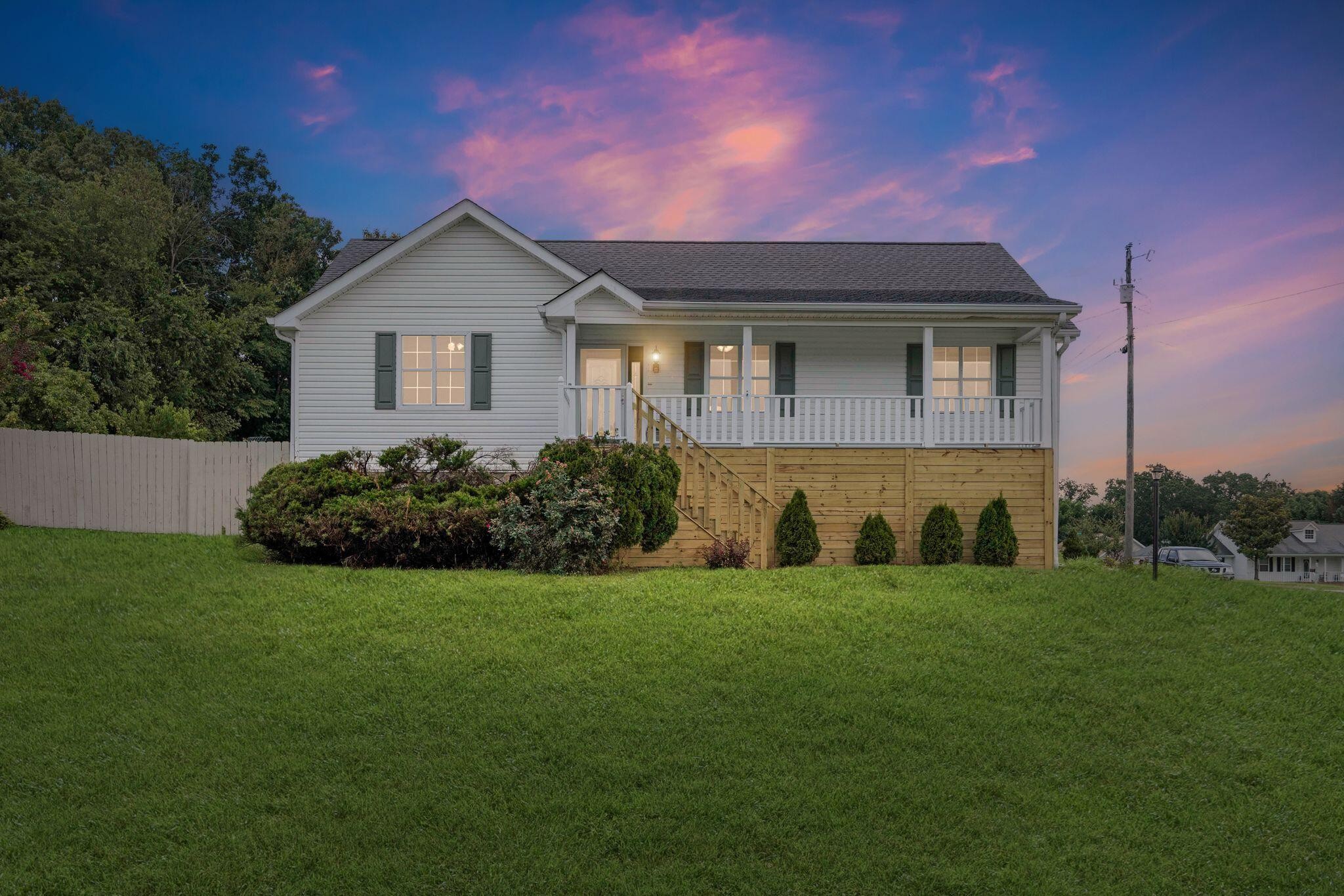 Homes for sale in Ringgold, GA | 15 Windy Hill Dr, Ringgold, GA 30736 | MLS# 3149997