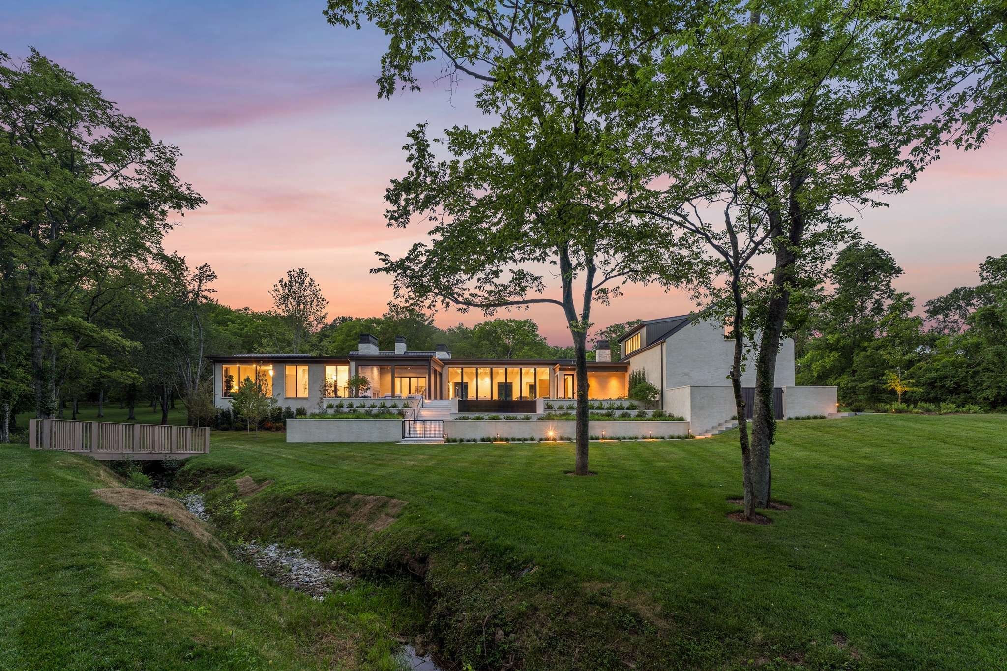 Homes for sale in Nashville, TN | 6315 East Valley Road, Nashville, TN 37205 | MLS# 2946360