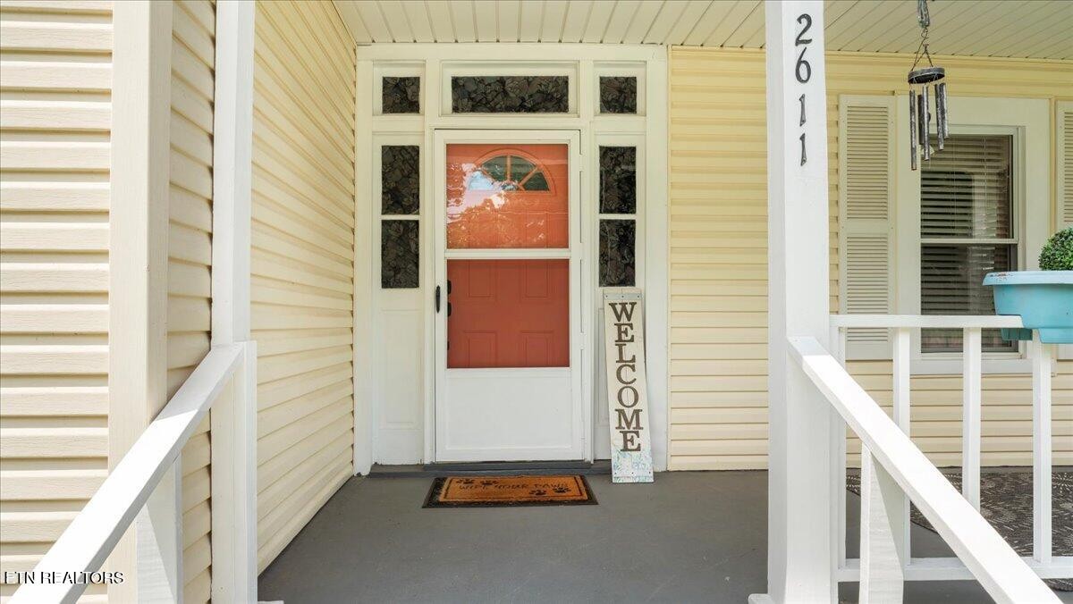 Homes for sale in Knoxville, TN | 2611 Fenwood Dr, Knoxville, TN 37918 | MLS# 2946629