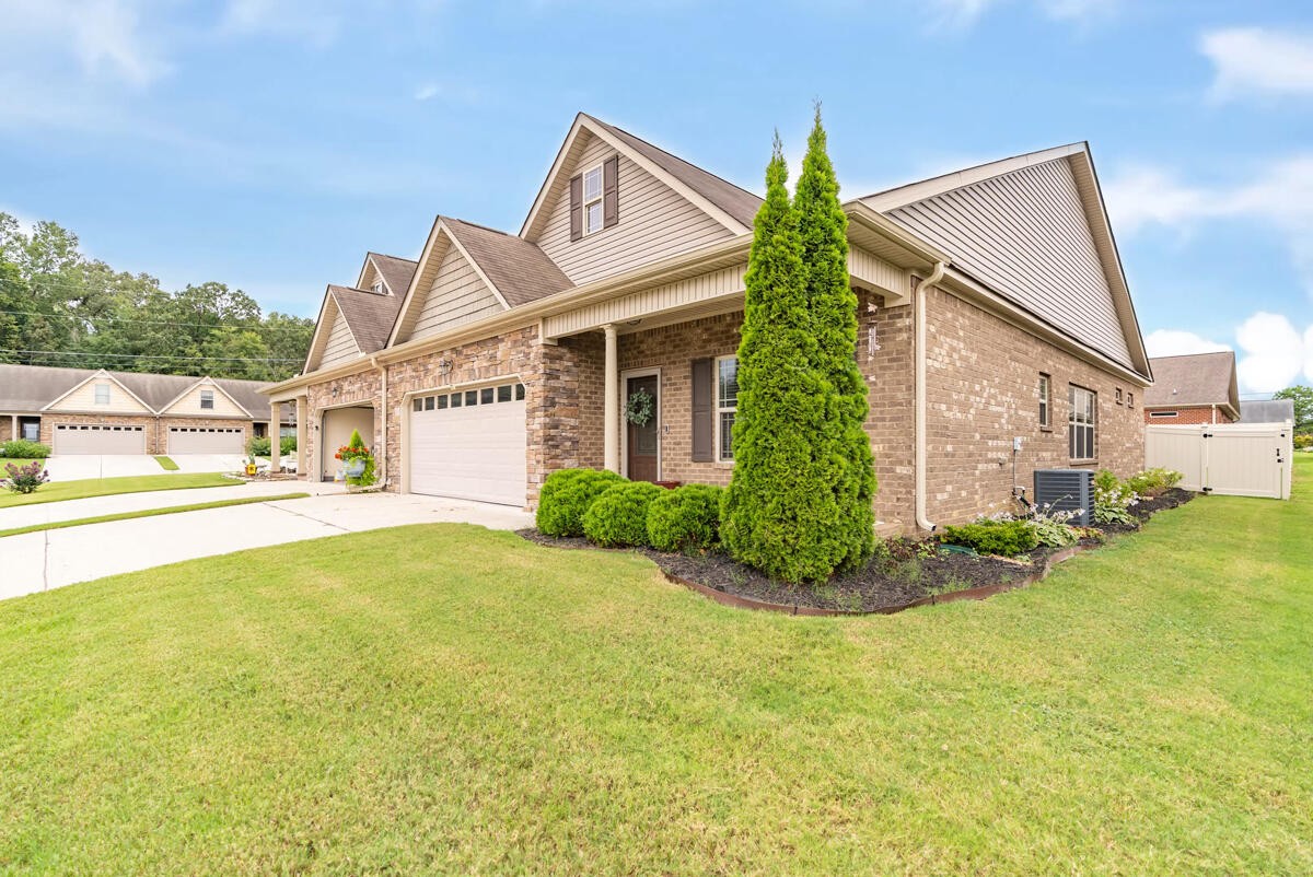 Homes for sale in Fort Oglethorpe, GA | 17 Southshore Dr, Fort Oglethorpe, GA 30742 | MLS# 3050881