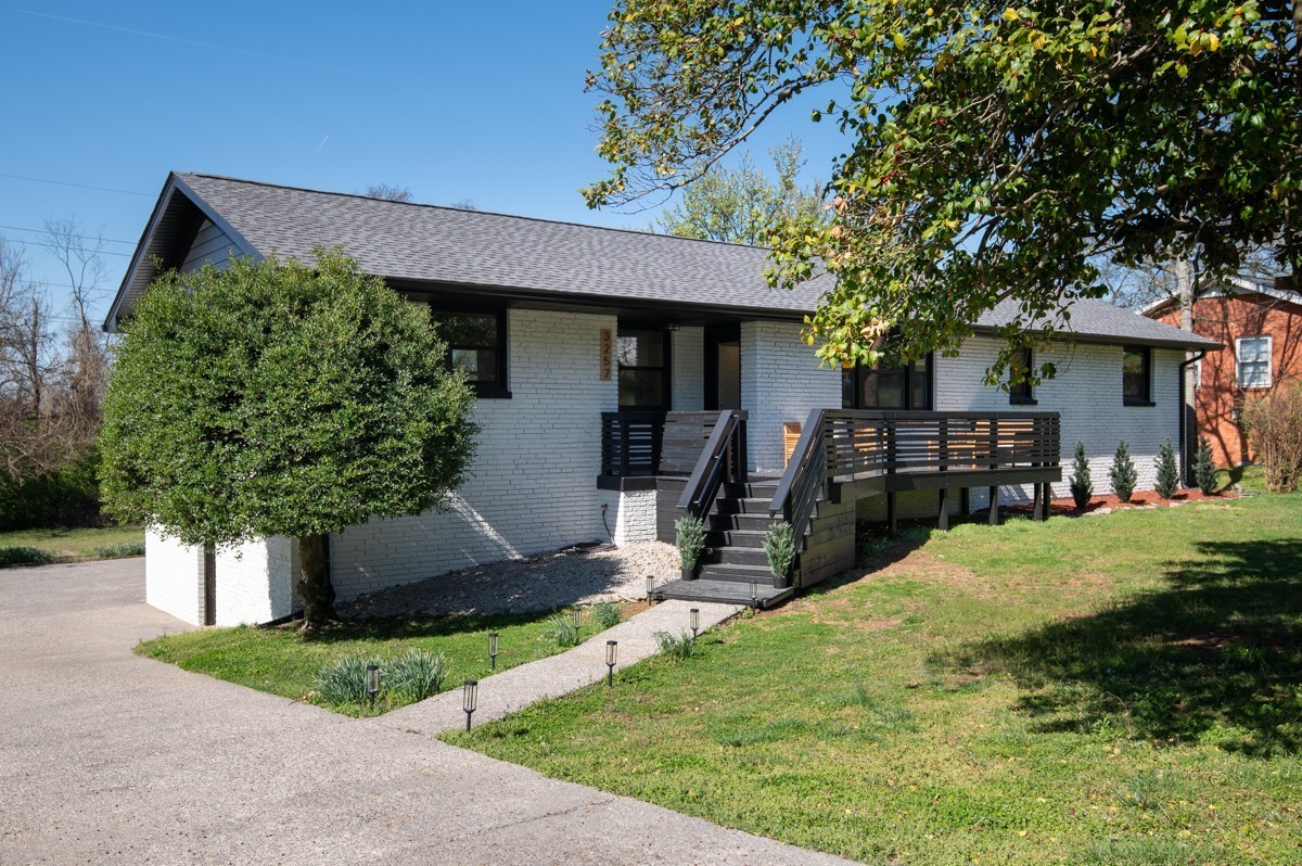 Homes for sale in Nashville, TN | 3257 Knobview Dr, Nashville, TN 37214 | MLS# 2980126