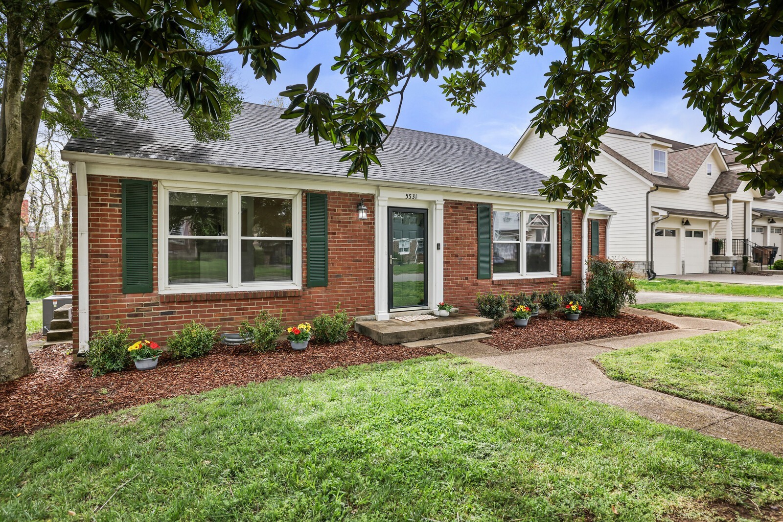 Homes for sale in Nashville, TN | 5531 Knob Rd, Nashville, TN 37209 | MLS# 2981078