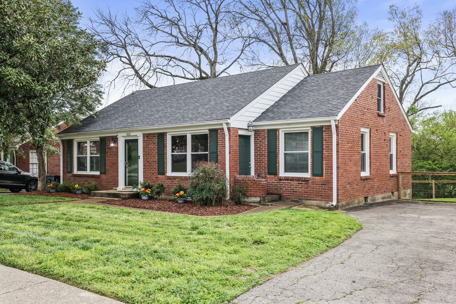 Homes for sale in Nashville, TN | 5531 Knob Rd, Nashville, TN 37209 | MLS# 2981078