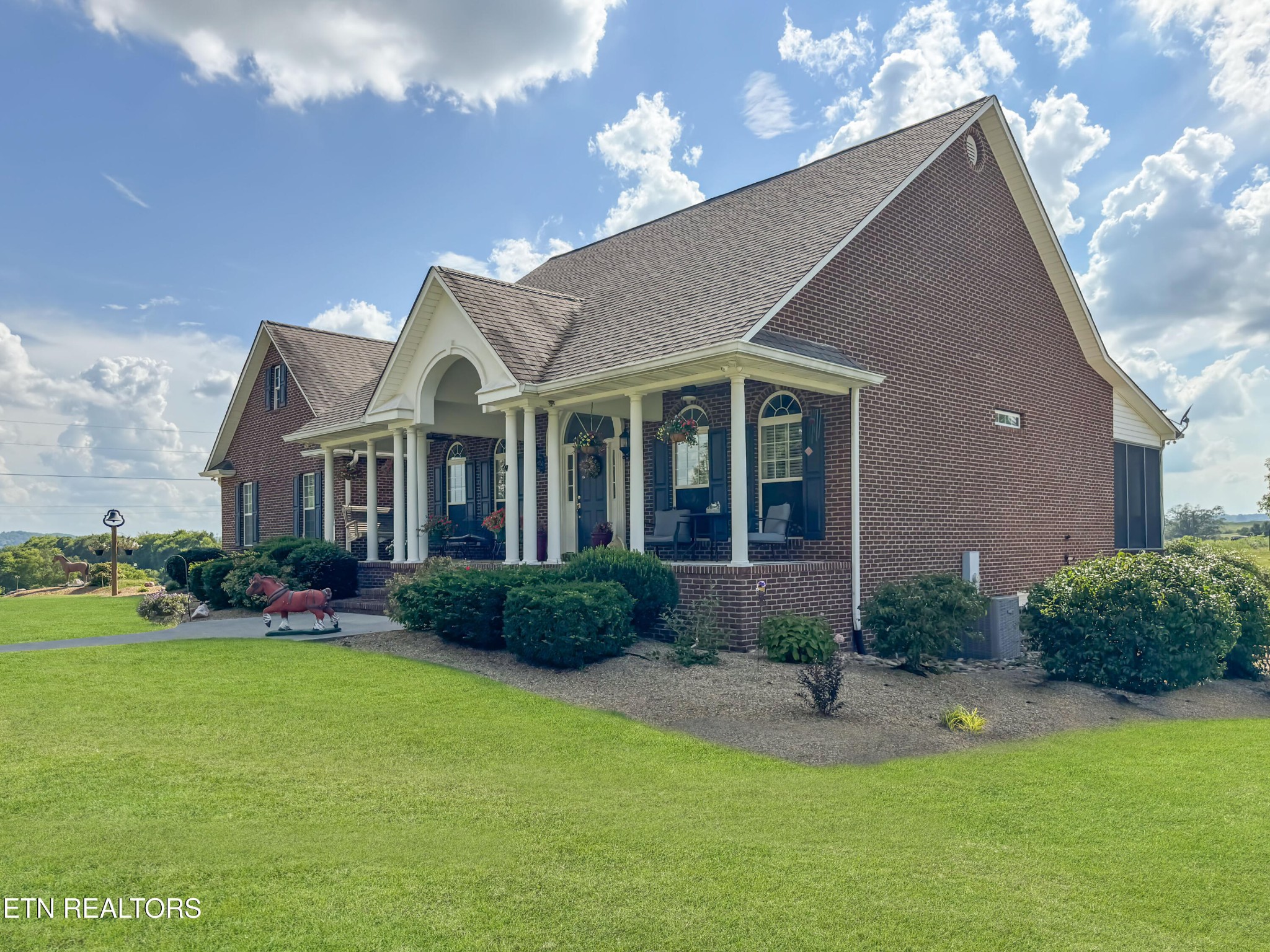 Homes for sale in Sweetwater, TN | 411 Robbins St, Sweetwater, TN 37874 | MLS# 3052185