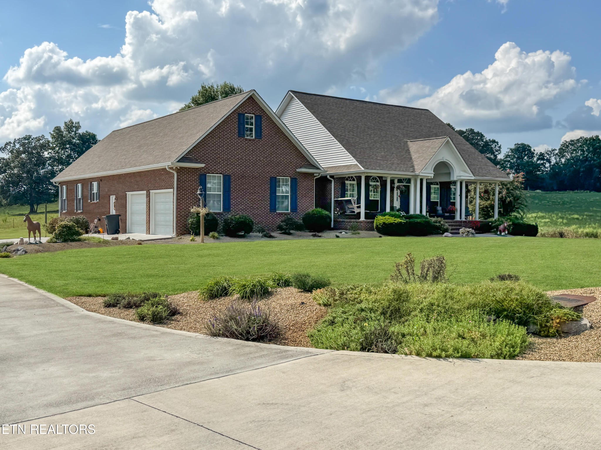 Homes for sale in Sweetwater, TN | 411 Robbins St, Sweetwater, TN 37874 | MLS# 3052185