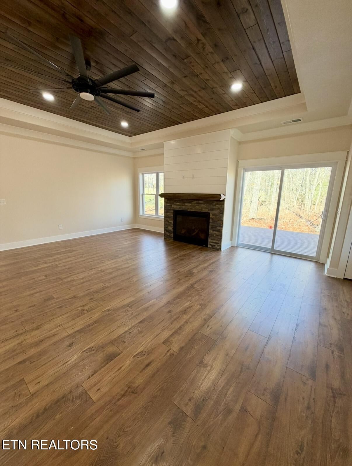 Homes for sale in Crossville, TN | 414 Beachwood Dr, Crossville, TN 38558 | MLS# 3154686