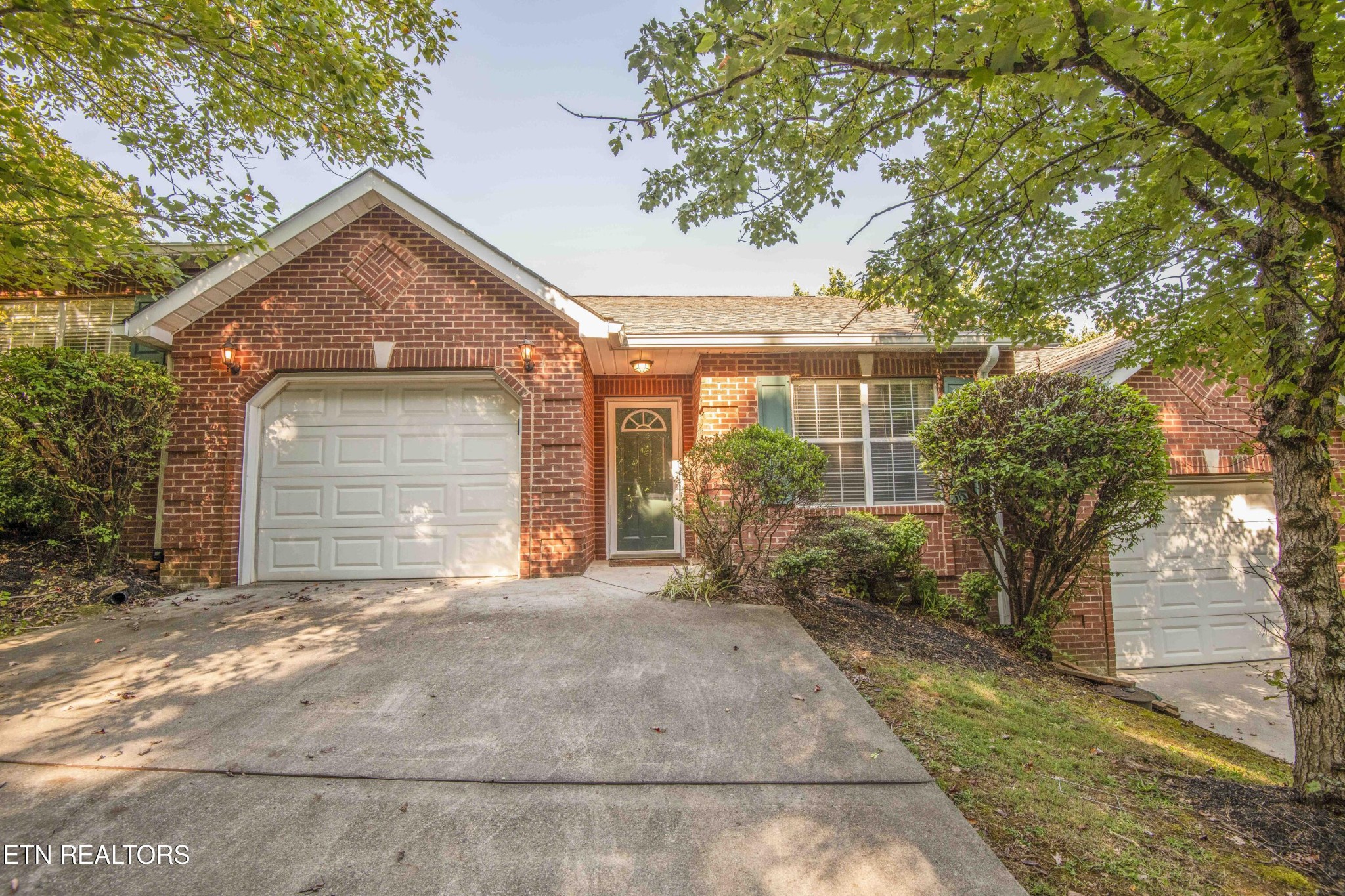 Homes for sale in Knoxville, TN | 1315 Lucy Way #7, Knoxville, TN 37912 | MLS# 3045888