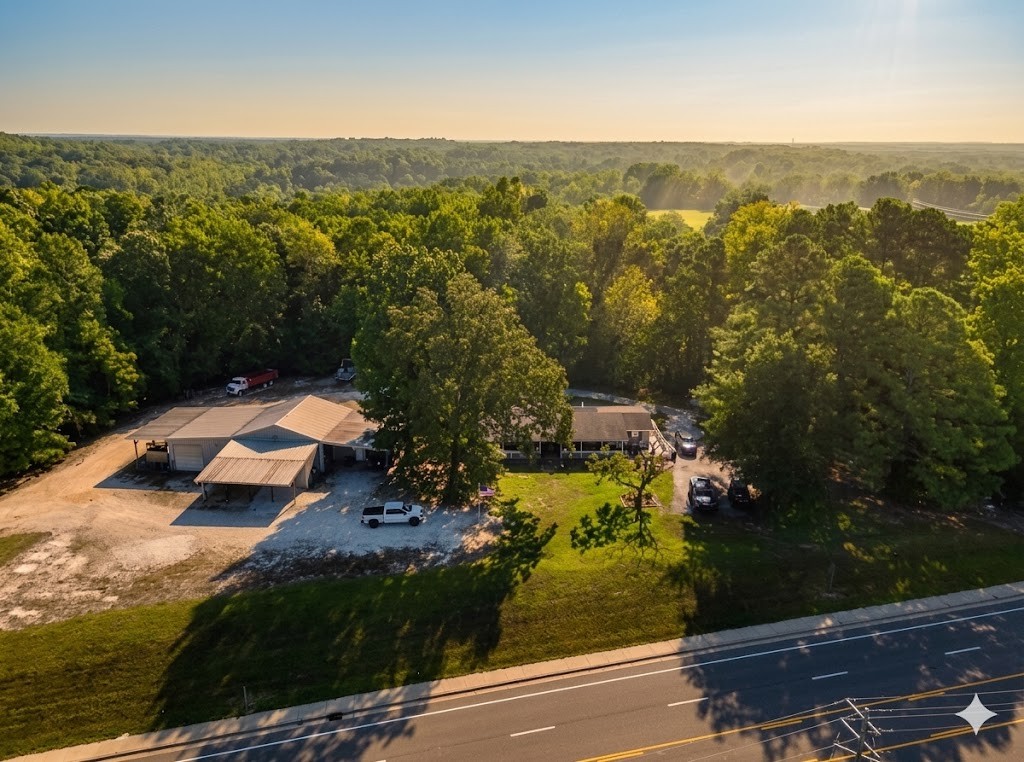 Homes for sale in Paris, TN | 1870 N Market St, Paris, TN 38242 | MLS# 3000037