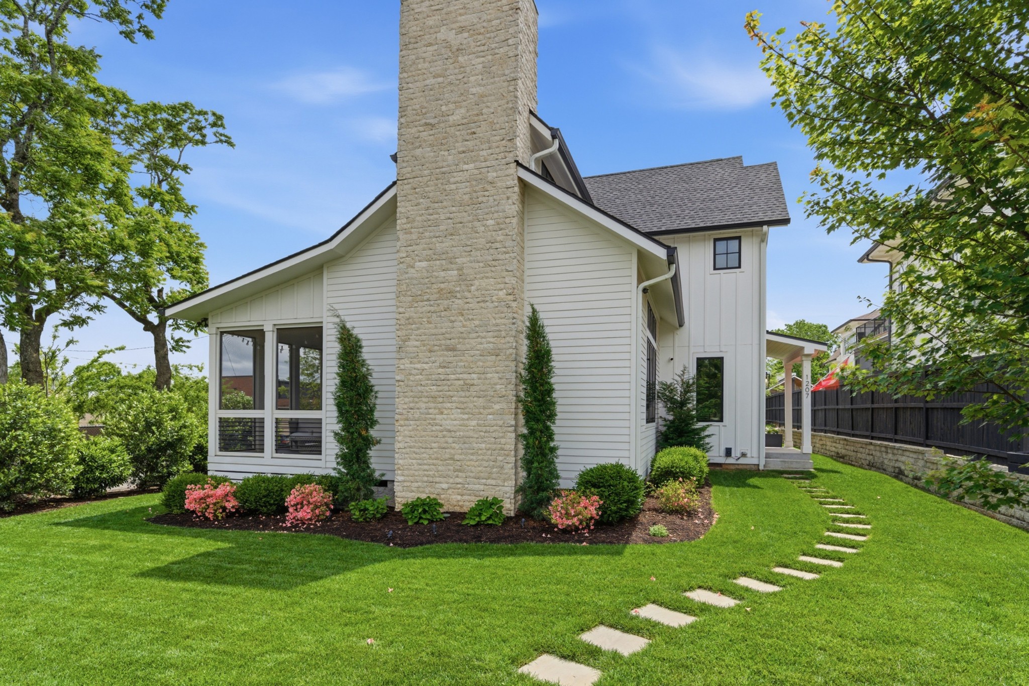Homes for sale in Nashville, TN | 1207 Sweetbriar Avenue #A & B, Nashville, TN 37212 | MLS# 3168939