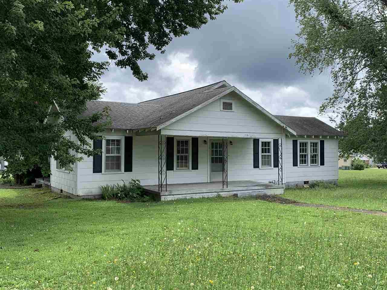 Homes for sale in Savannah, TN | 635 Harbert Dr, Savannah, TN 38372 | MLS# 3081840